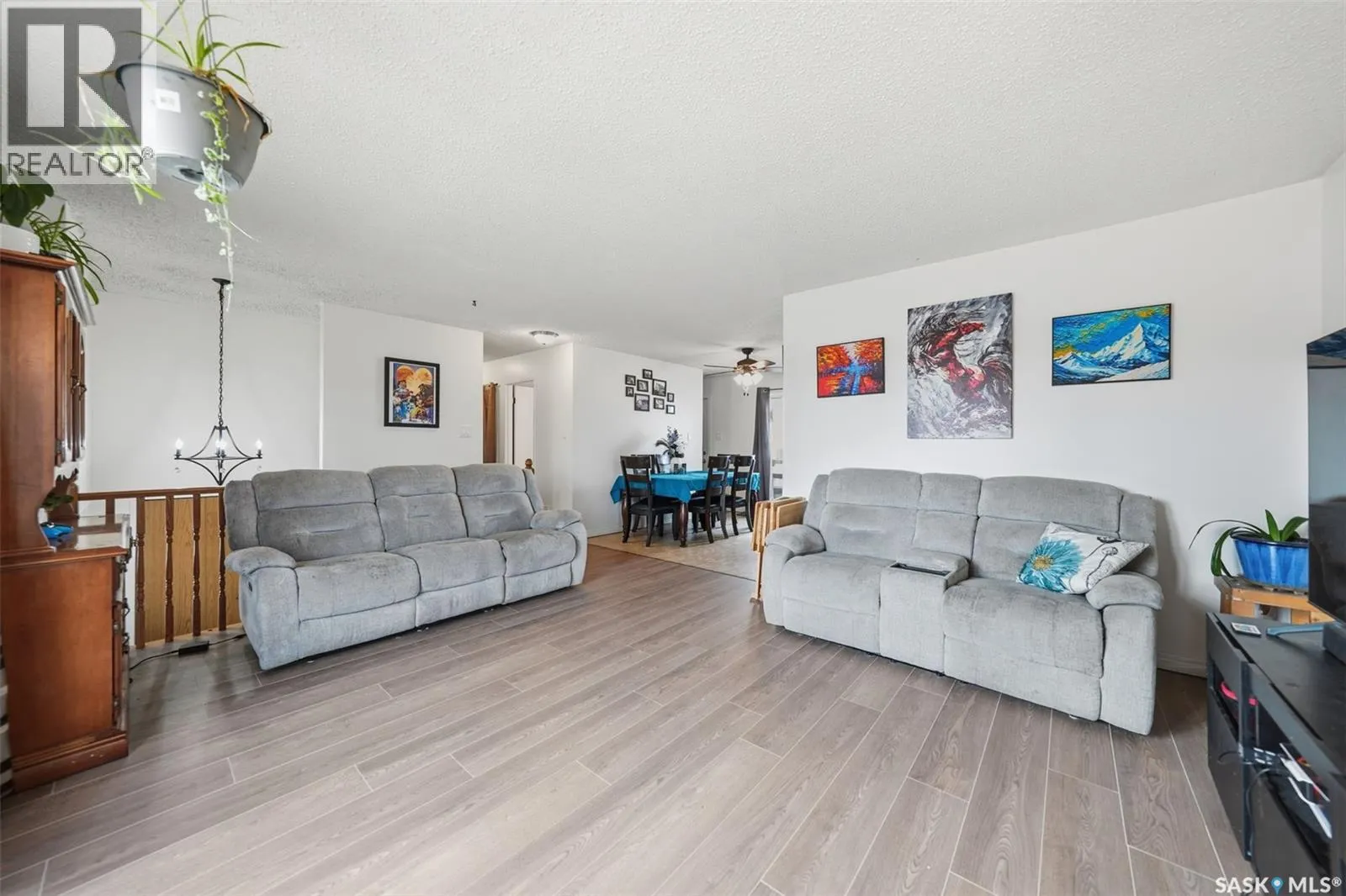 127 Nesbitt CRESCENT