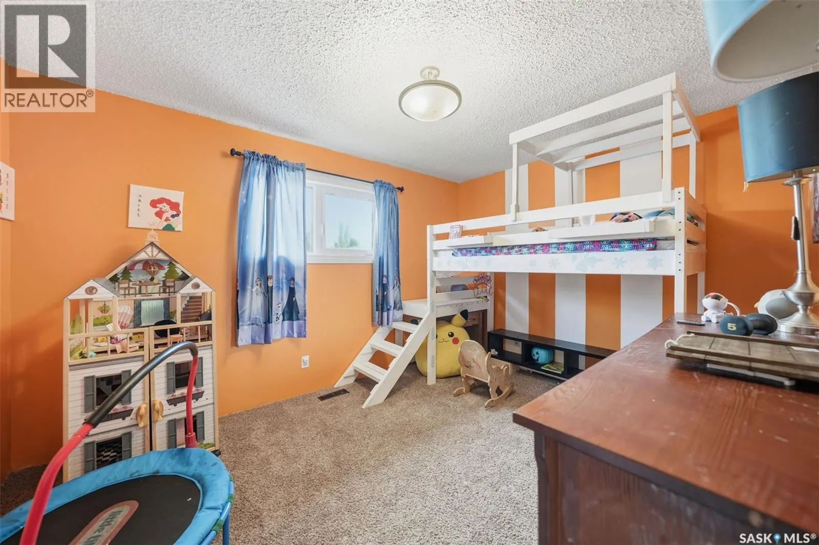 127 Nesbitt CRESCENT