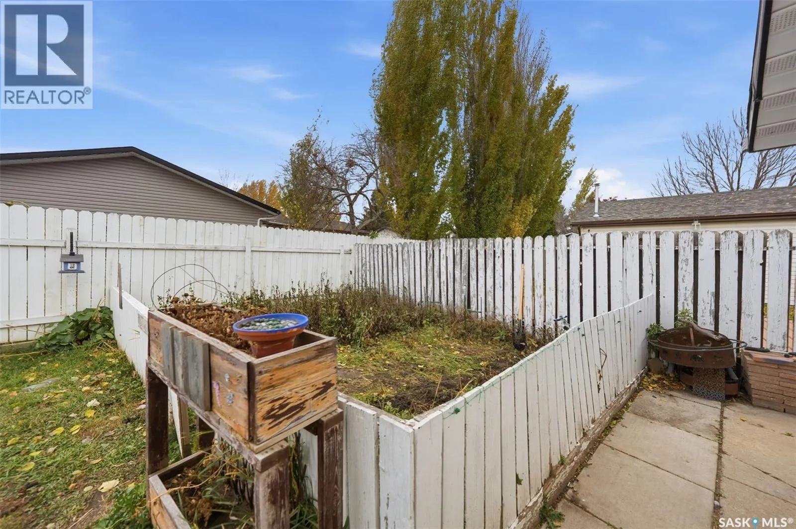 127 Nesbitt CRESCENT