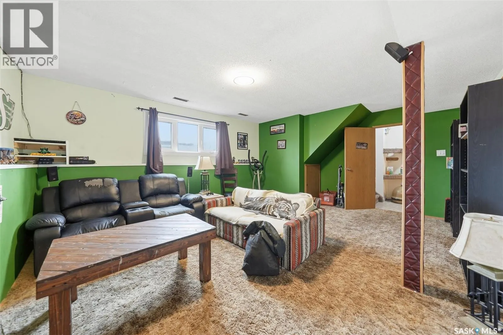 127 Nesbitt CRESCENT