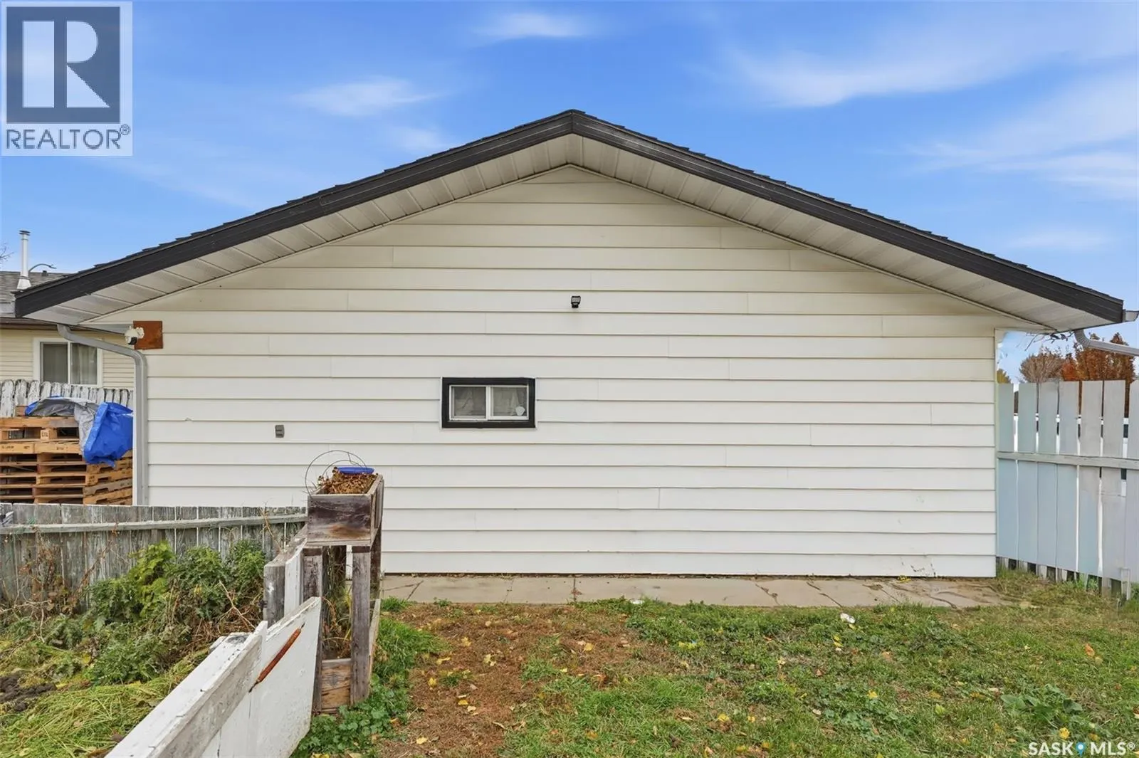 127 Nesbitt CRESCENT