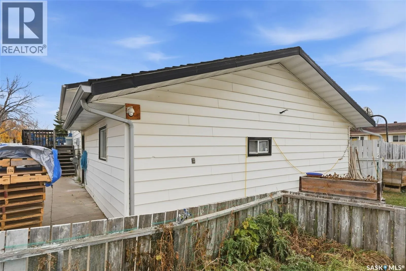 127 Nesbitt CRESCENT