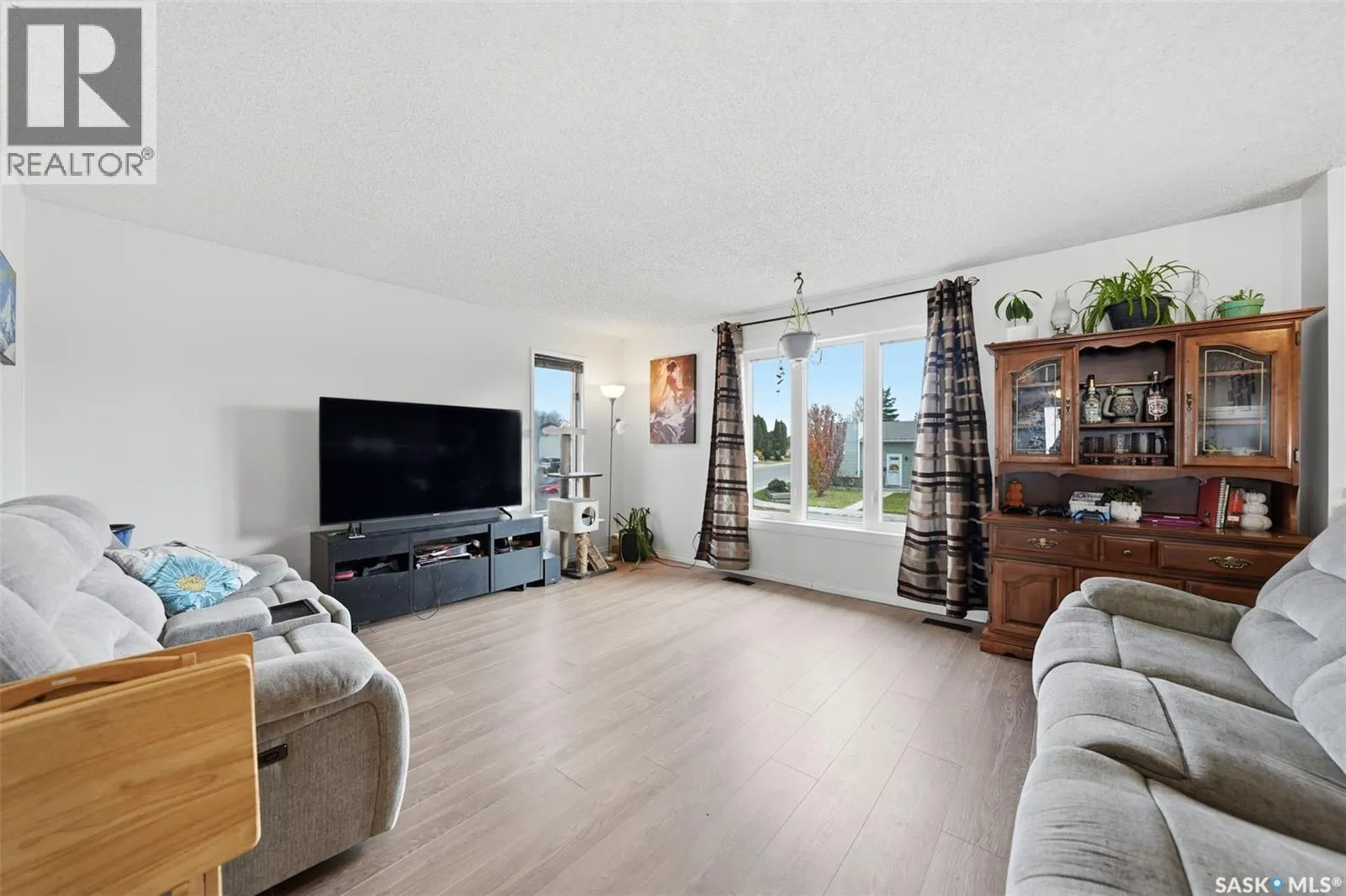 127 Nesbitt CRESCENT