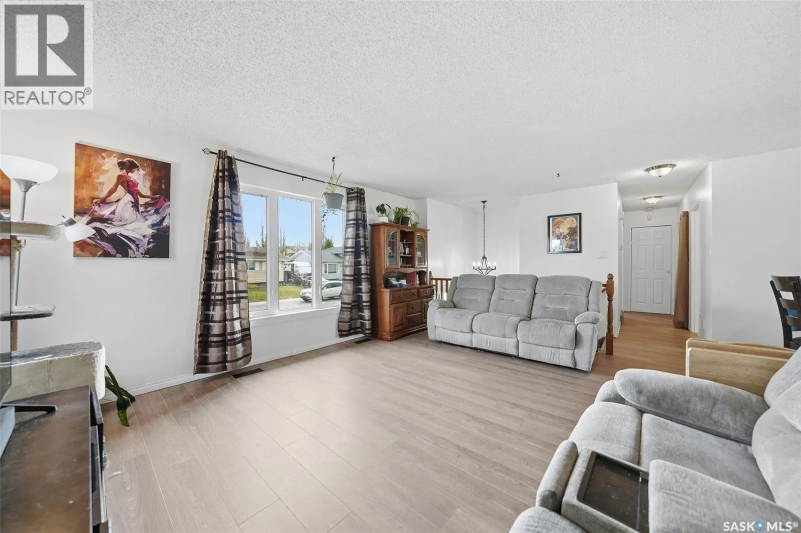 127 Nesbitt CRESCENT