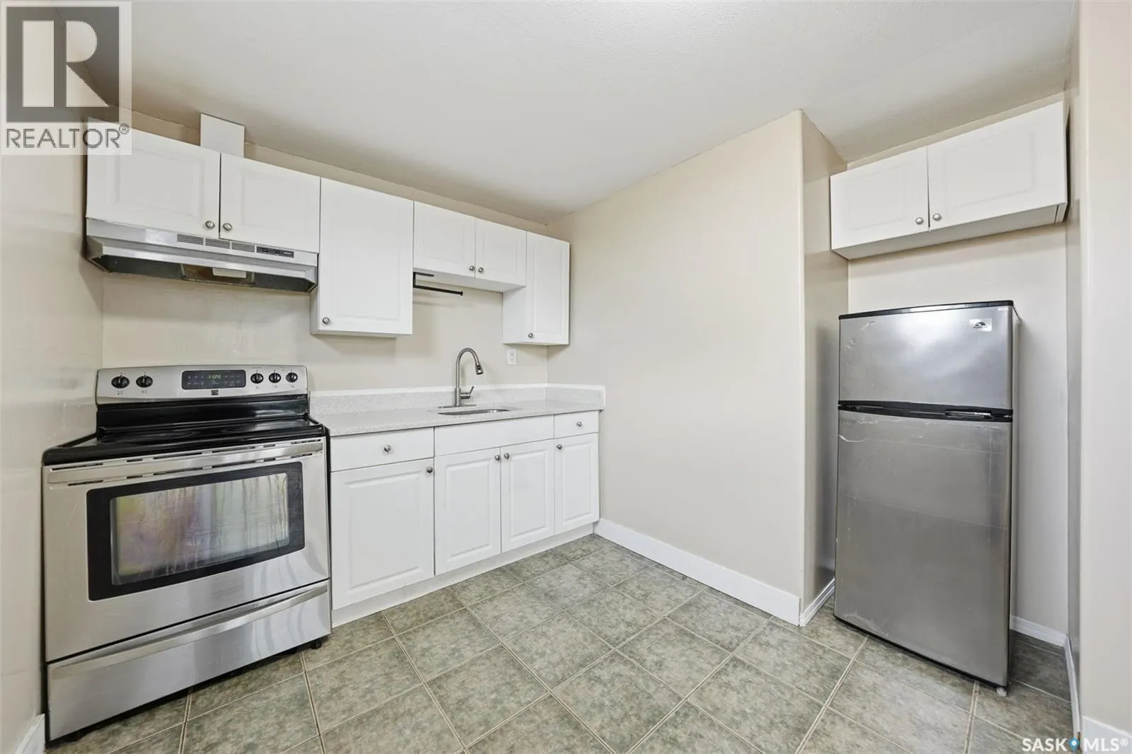 3290 Mcclocklin ROAD