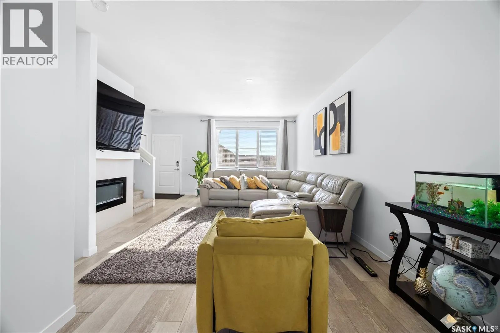 5334 E Primrose Green DRIVE E