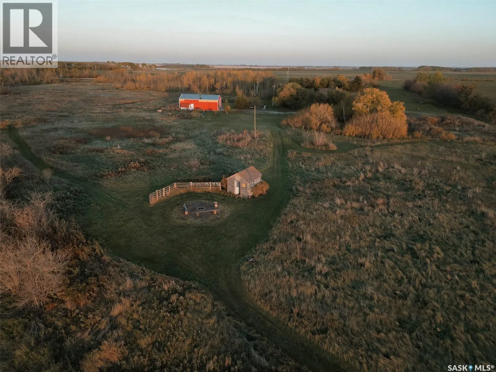 Tozer Acreage