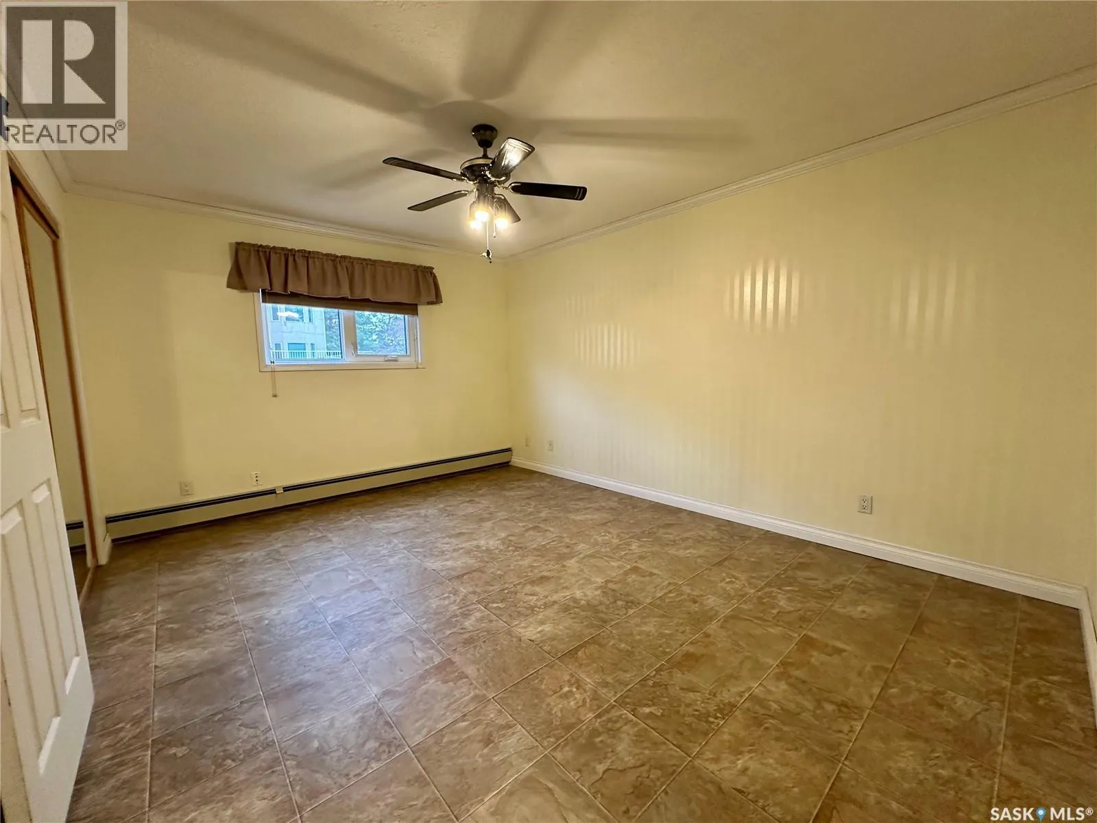 101 3120 Louise STREET E