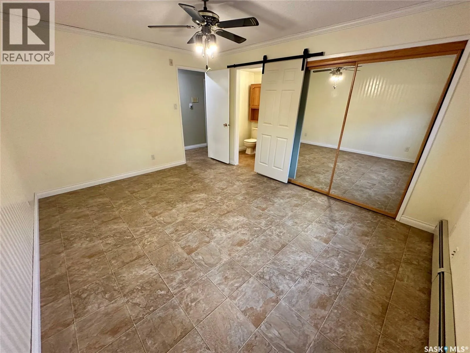 101 3120 Louise STREET E