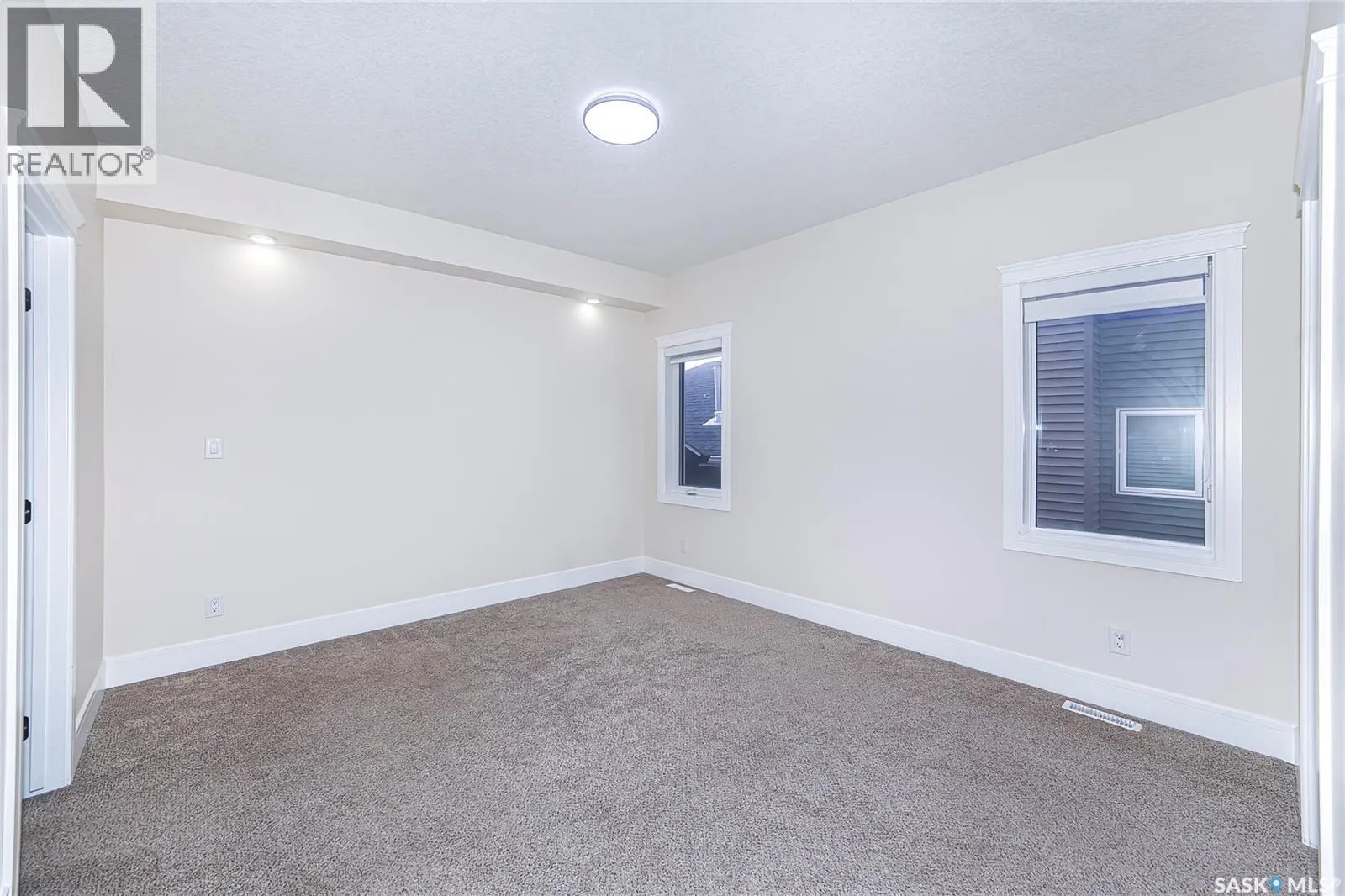 211 Settler CRESCENT