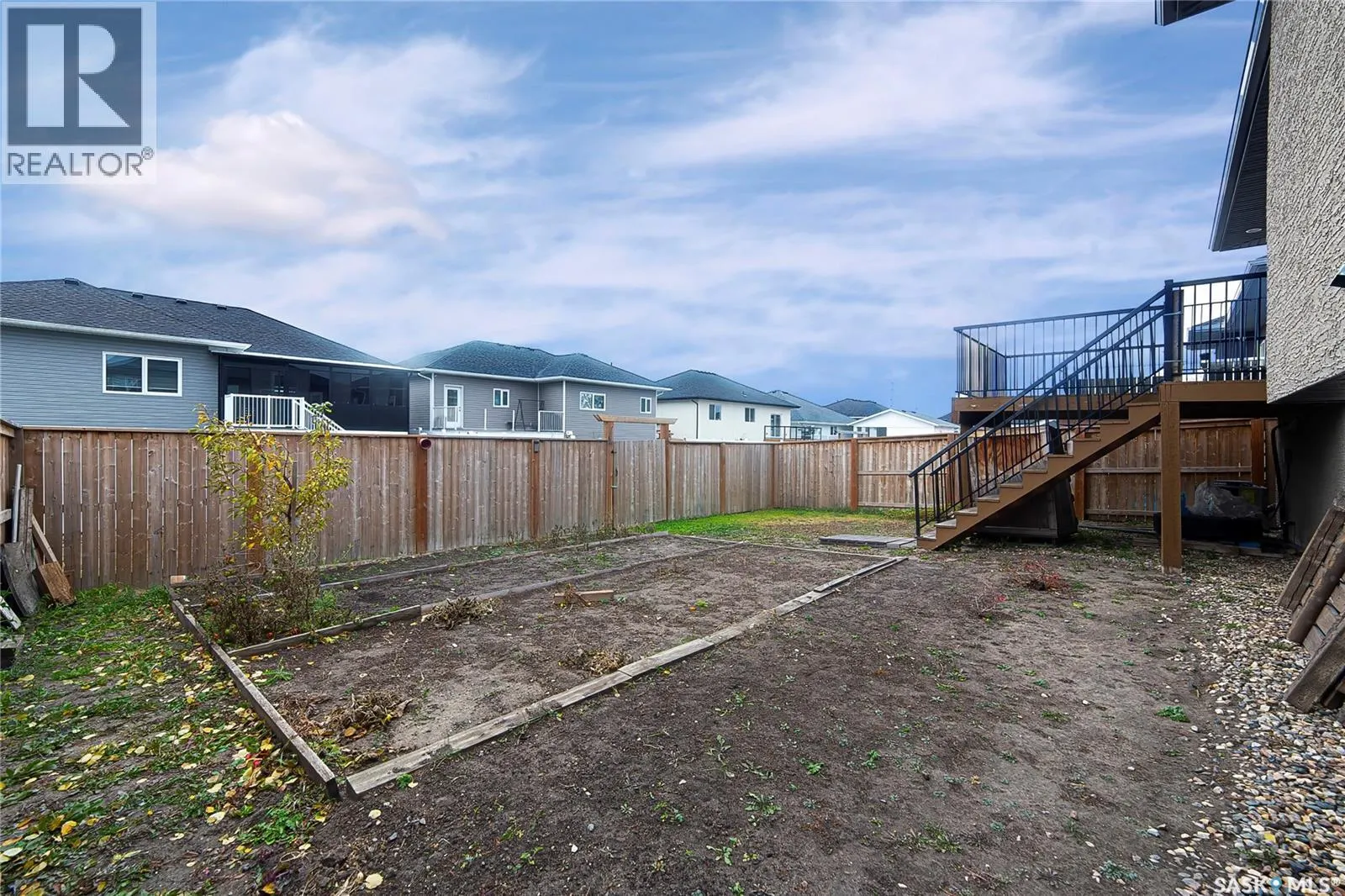 211 Settler CRESCENT