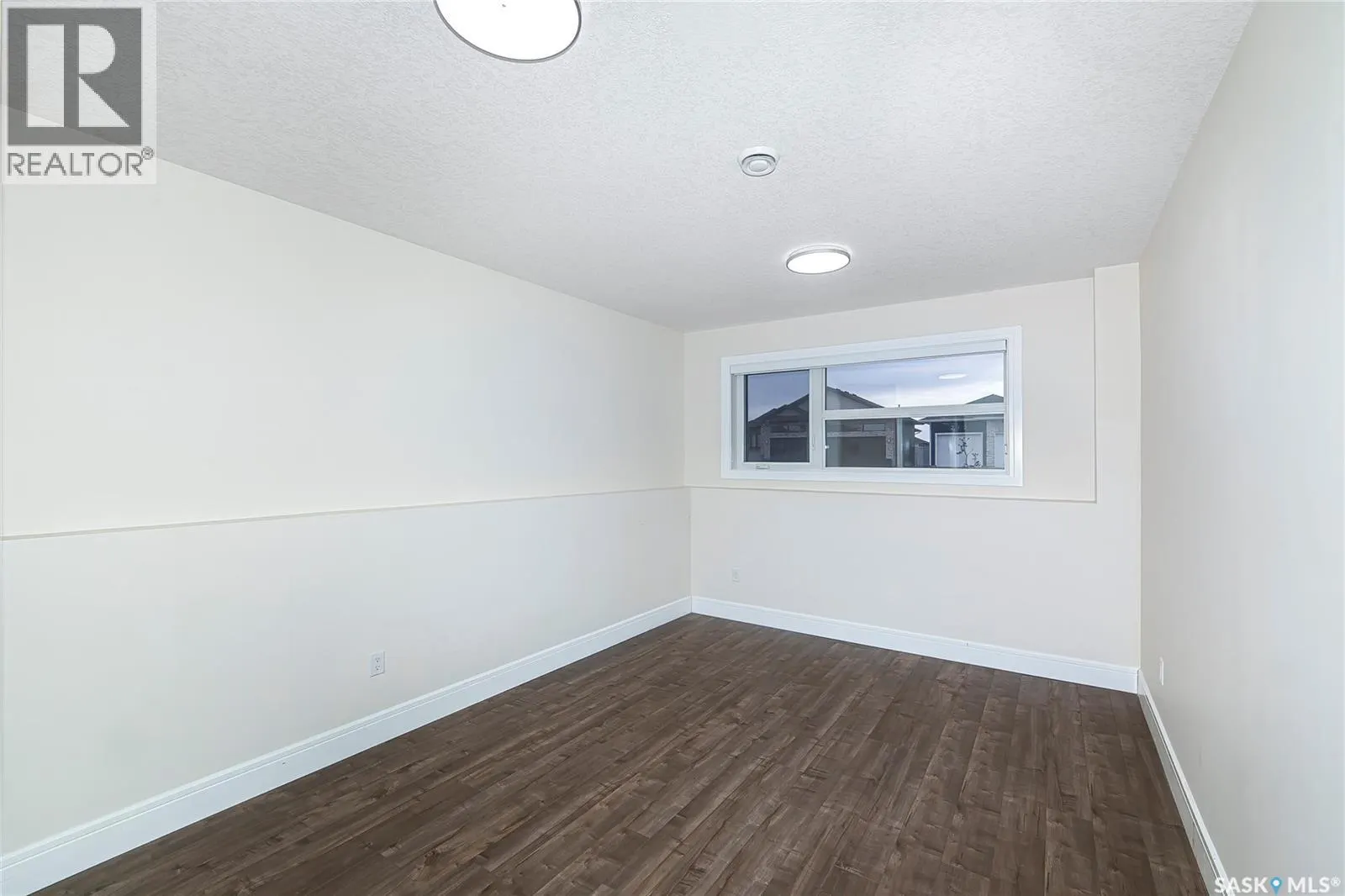 211 Settler CRESCENT