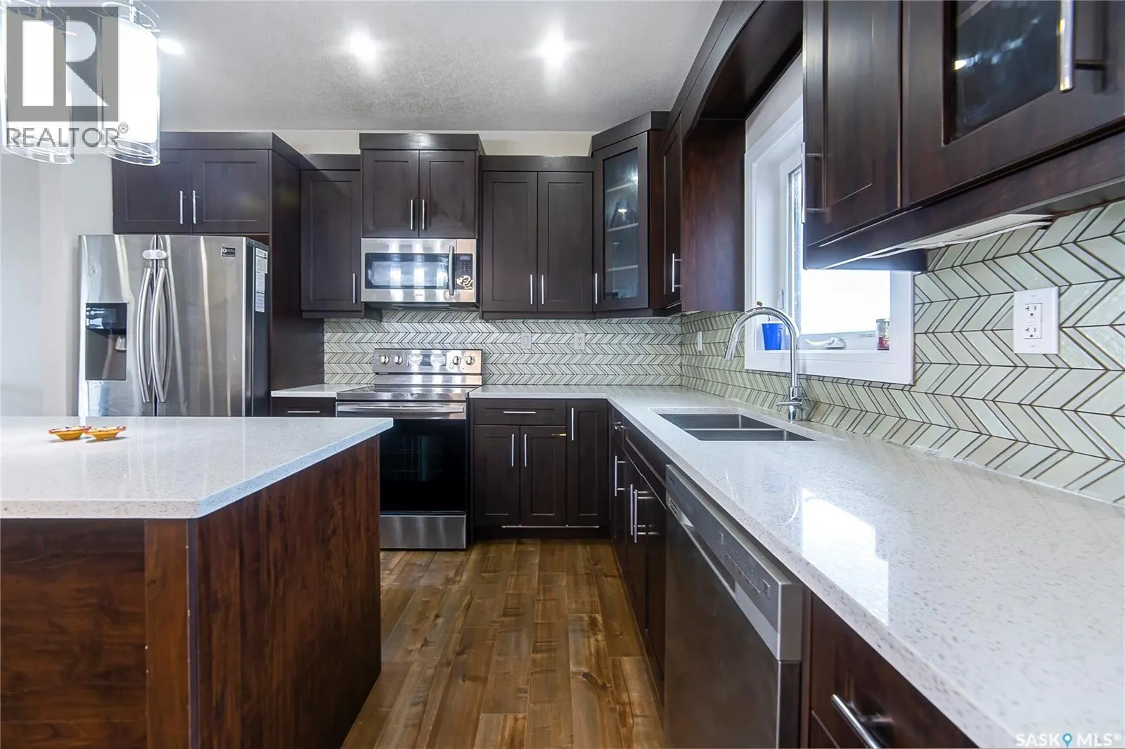 211 Settler CRESCENT