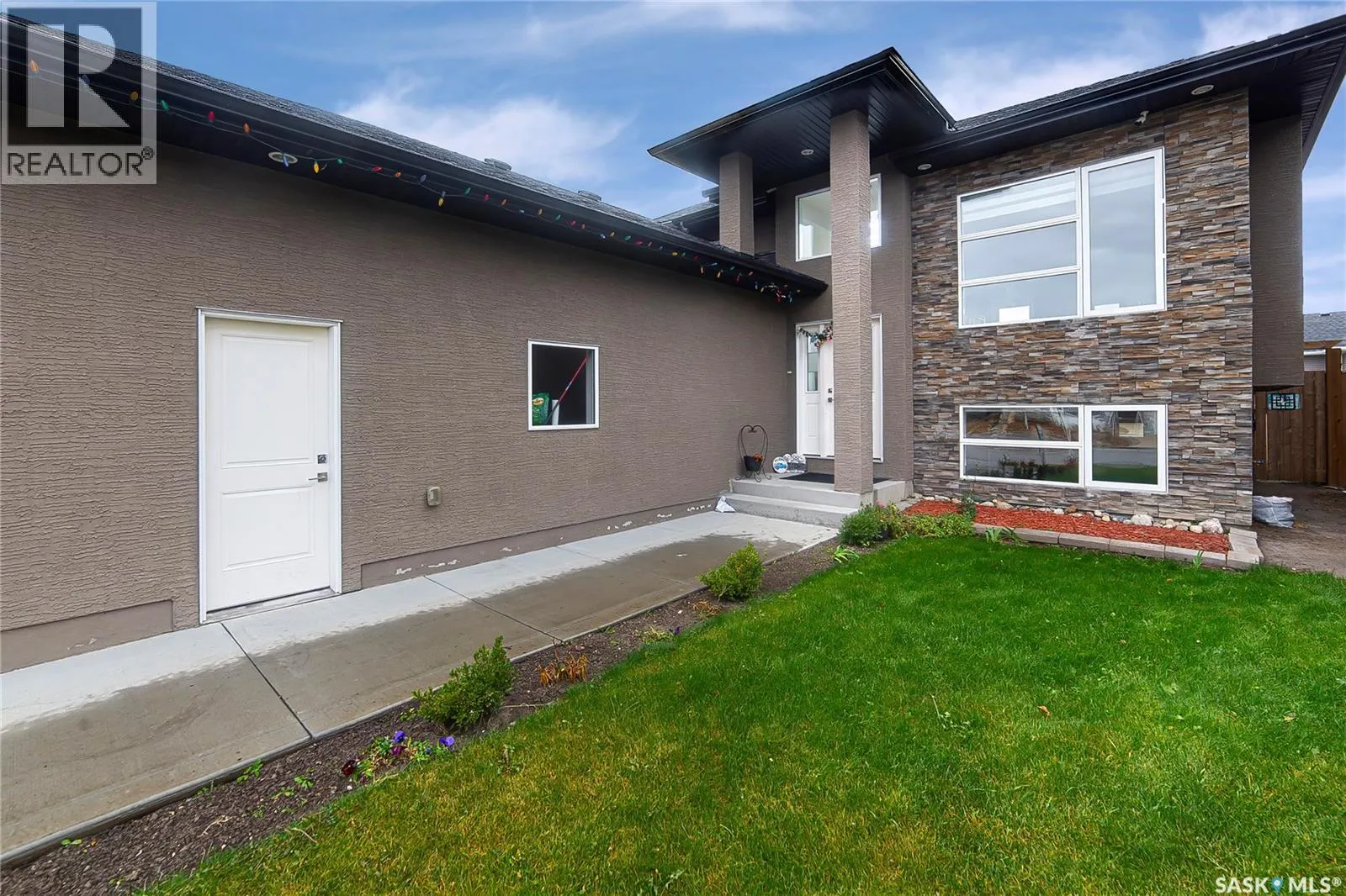 211 Settler CRESCENT