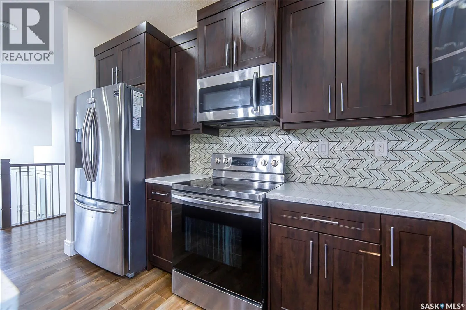 211 Settler CRESCENT