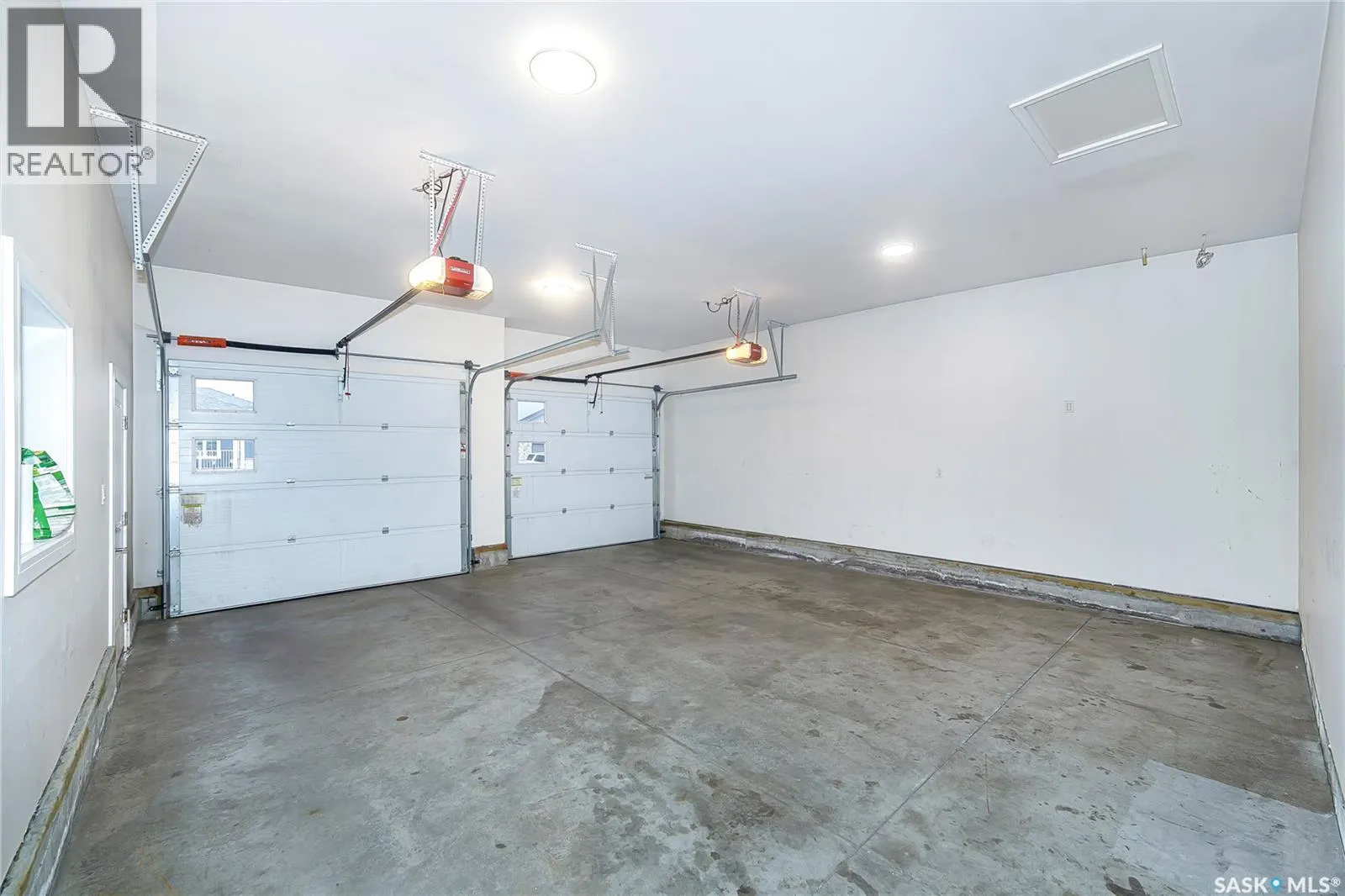 211 Settler CRESCENT