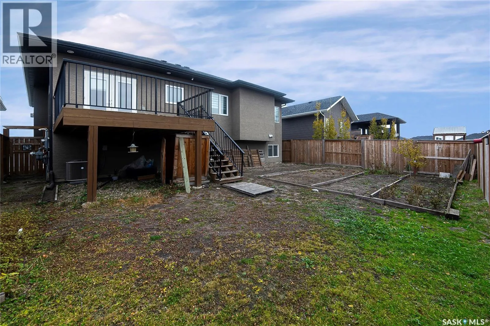 211 Settler CRESCENT