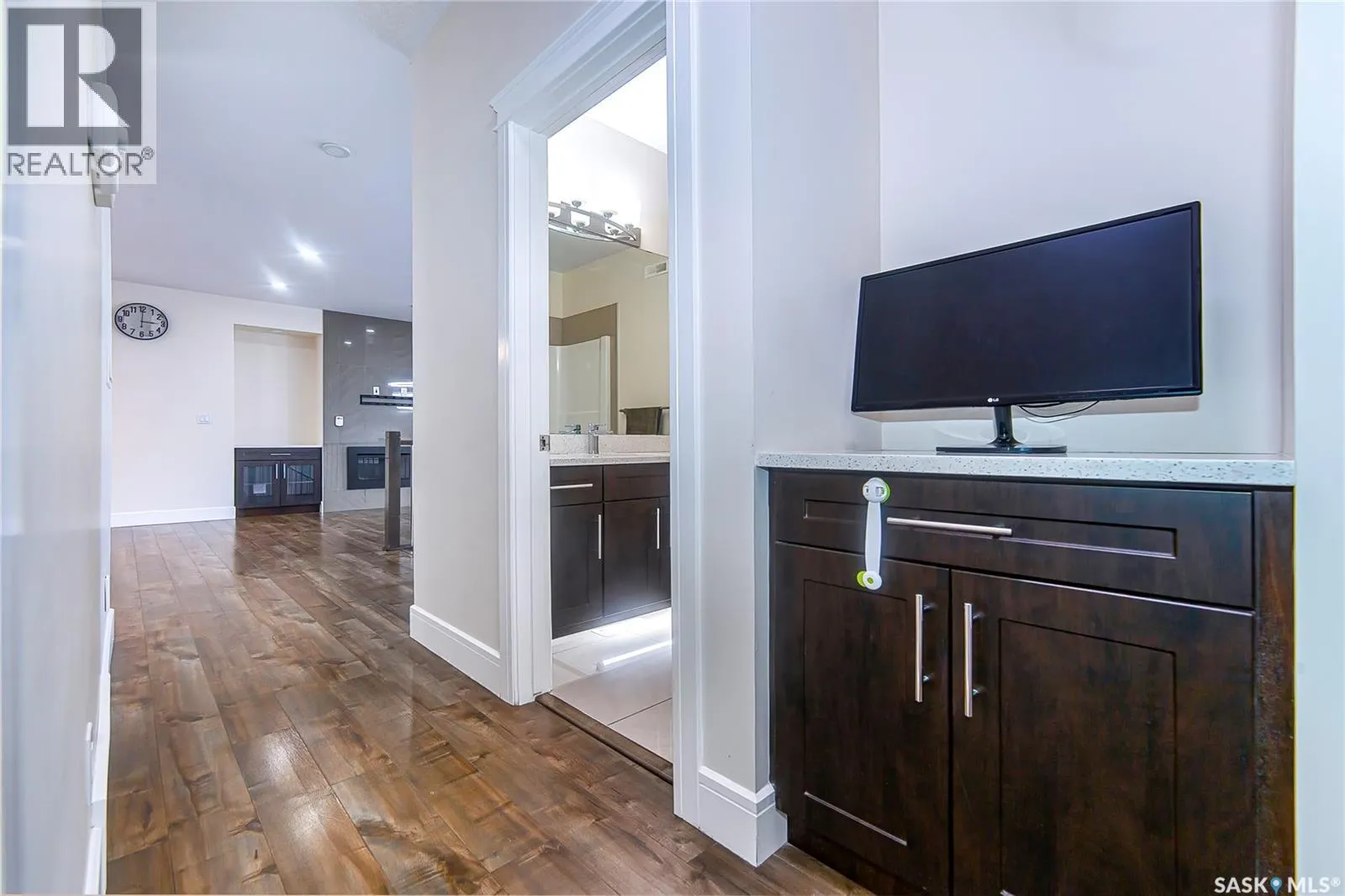 211 Settler CRESCENT