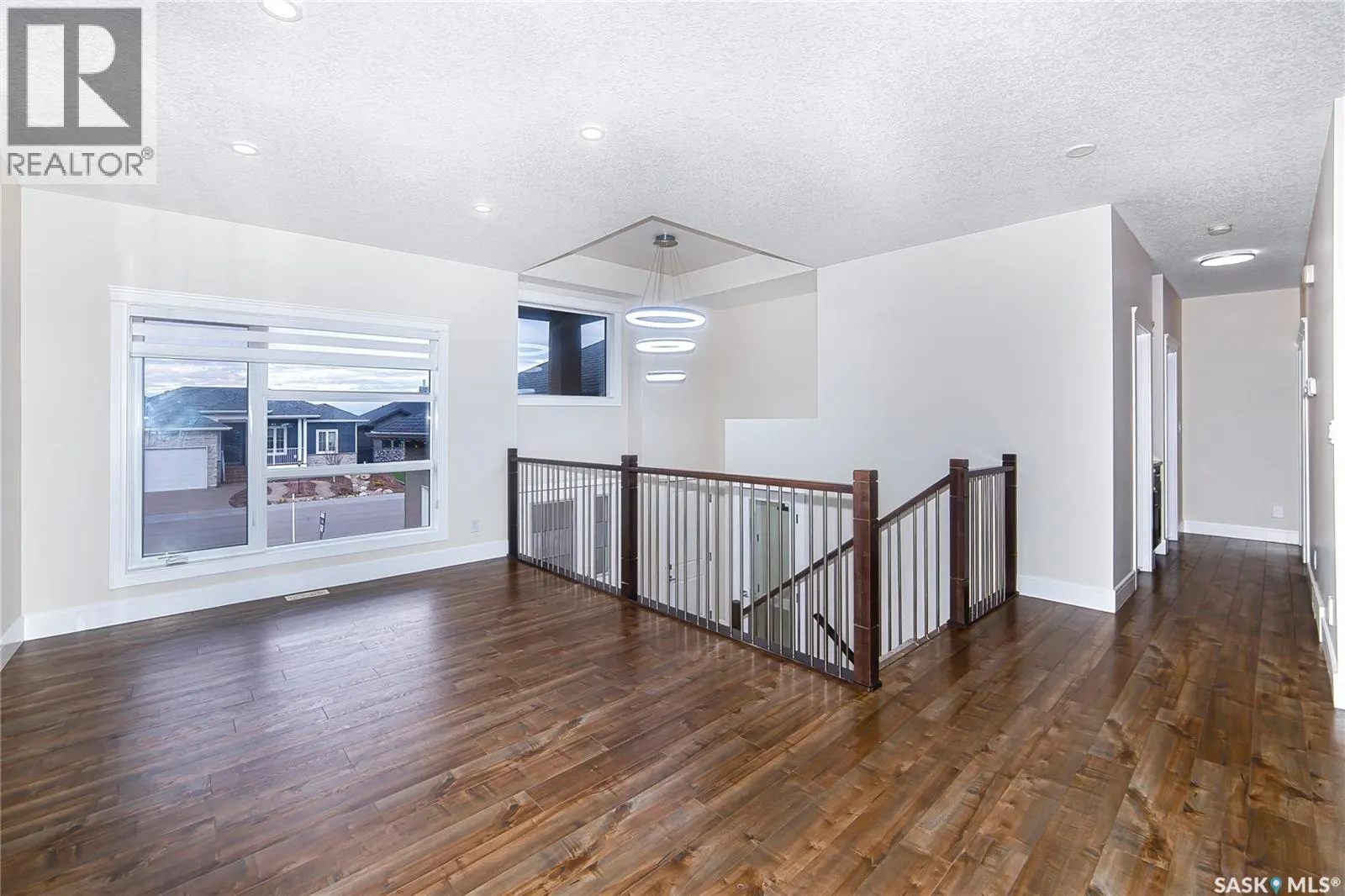 211 Settler CRESCENT