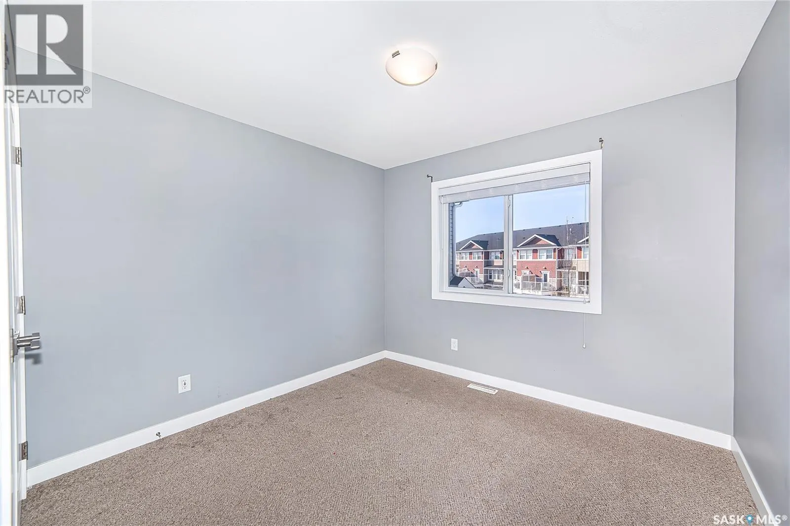 1049 Kolynchuk CRESCENT