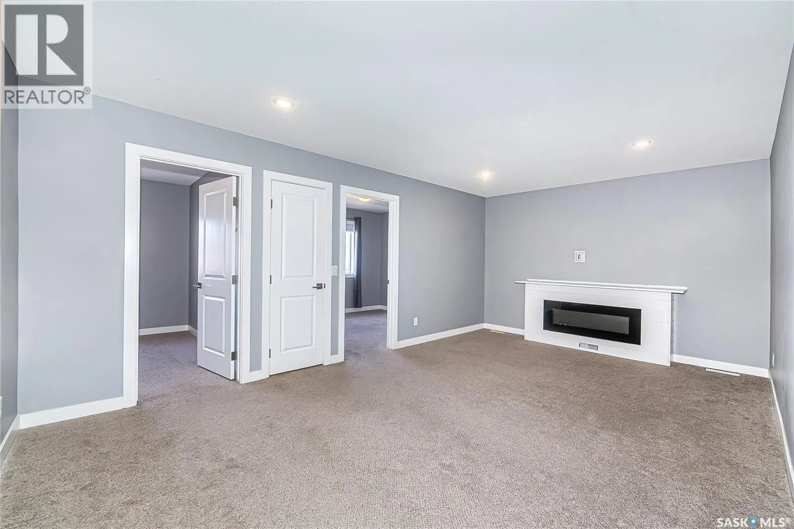 1049 Kolynchuk CRESCENT