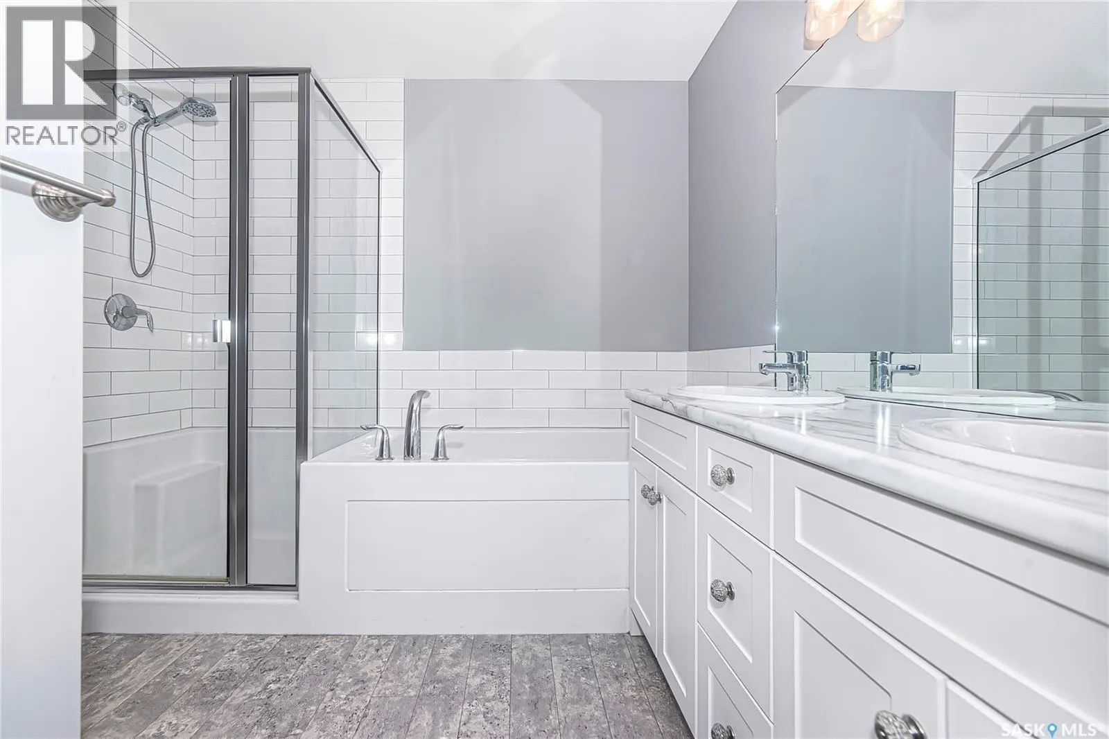 1049 Kolynchuk CRESCENT