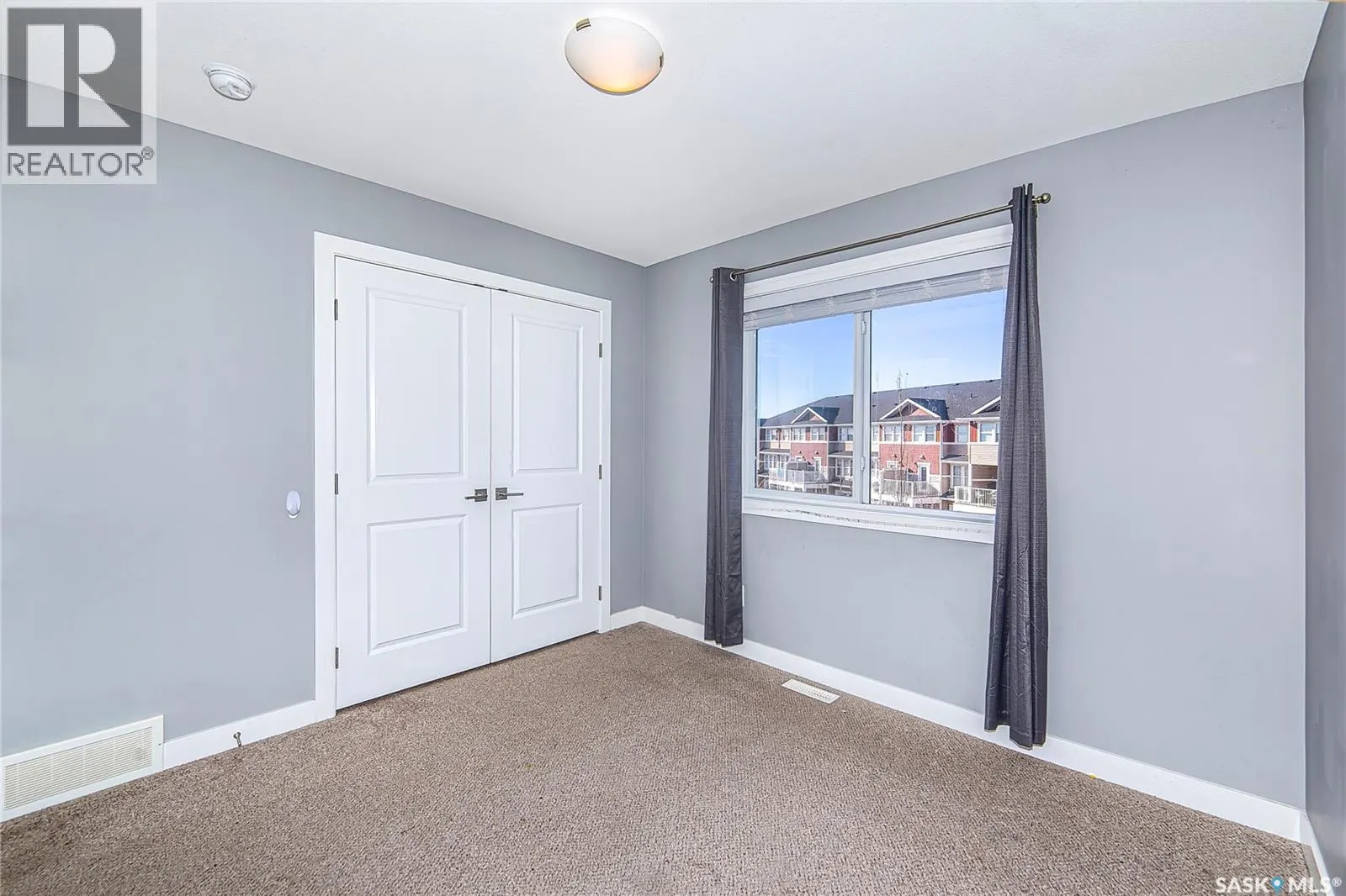 1049 Kolynchuk CRESCENT