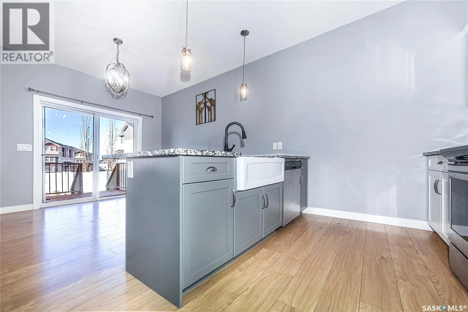 1049 Kolynchuk CRESCENT