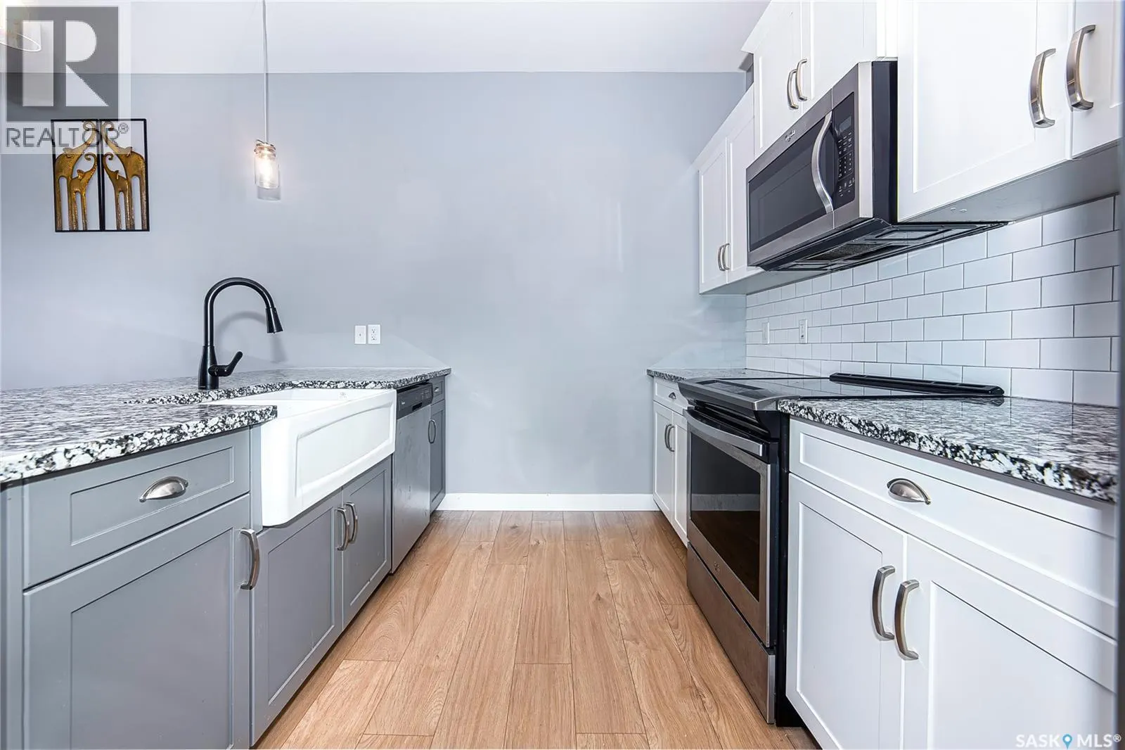 1049 Kolynchuk CRESCENT