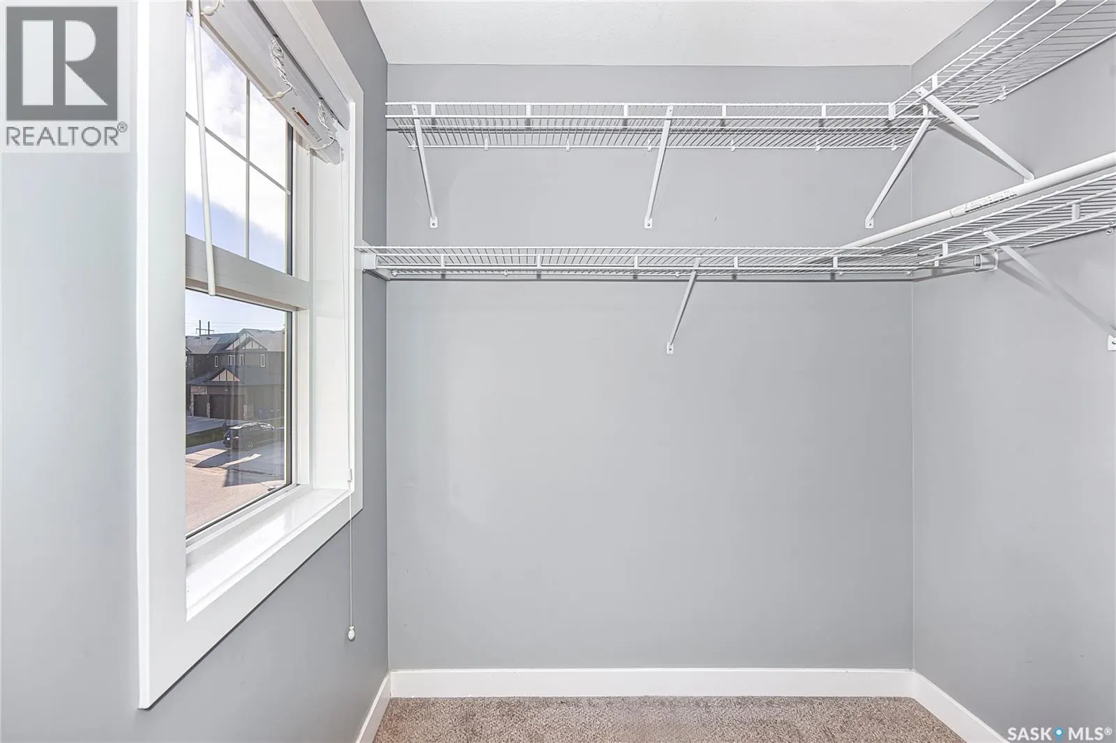 1049 Kolynchuk CRESCENT