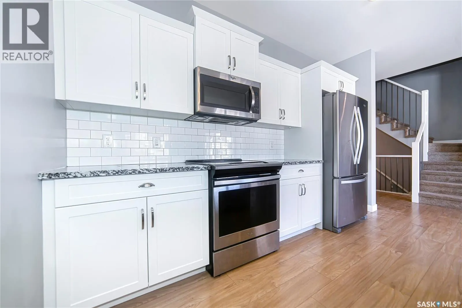 1049 Kolynchuk CRESCENT