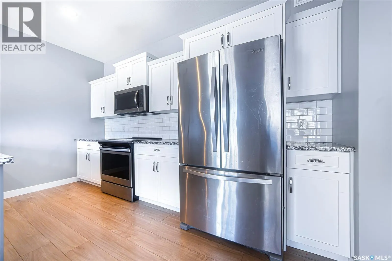 1049 Kolynchuk CRESCENT