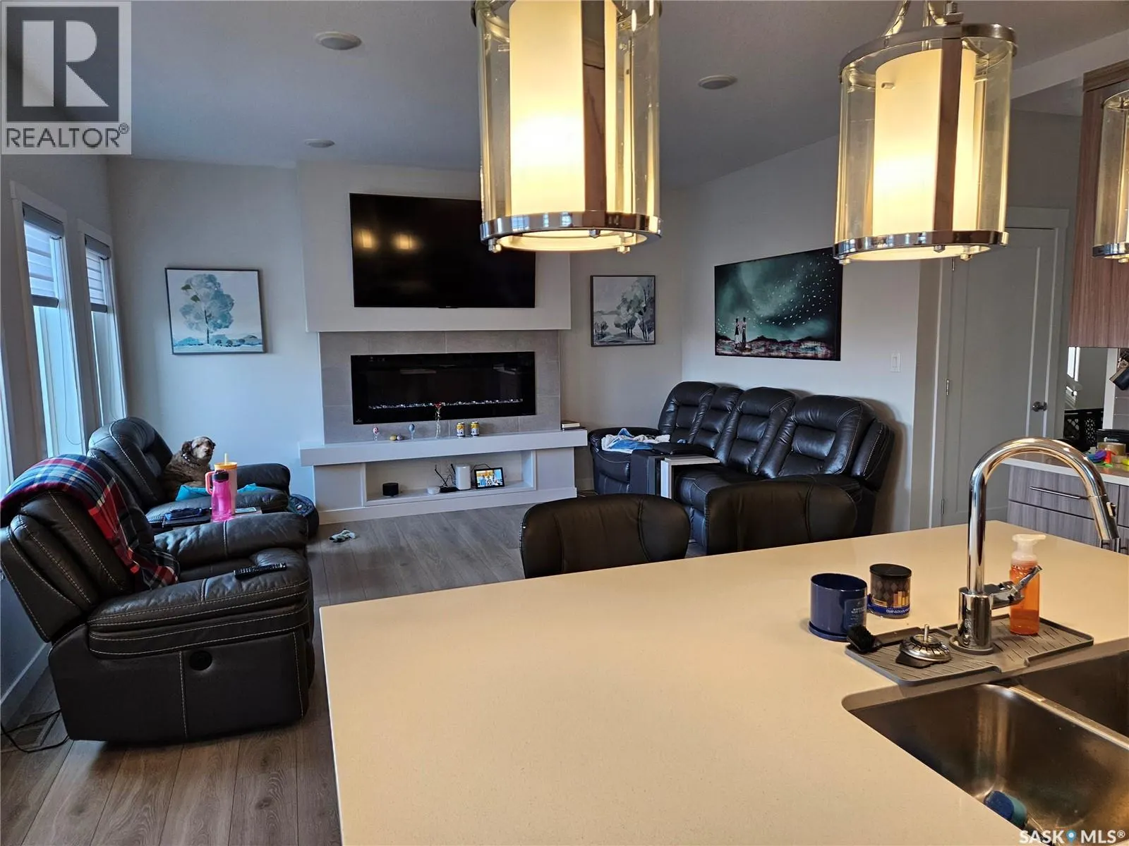 451 McFaull CRESCENT