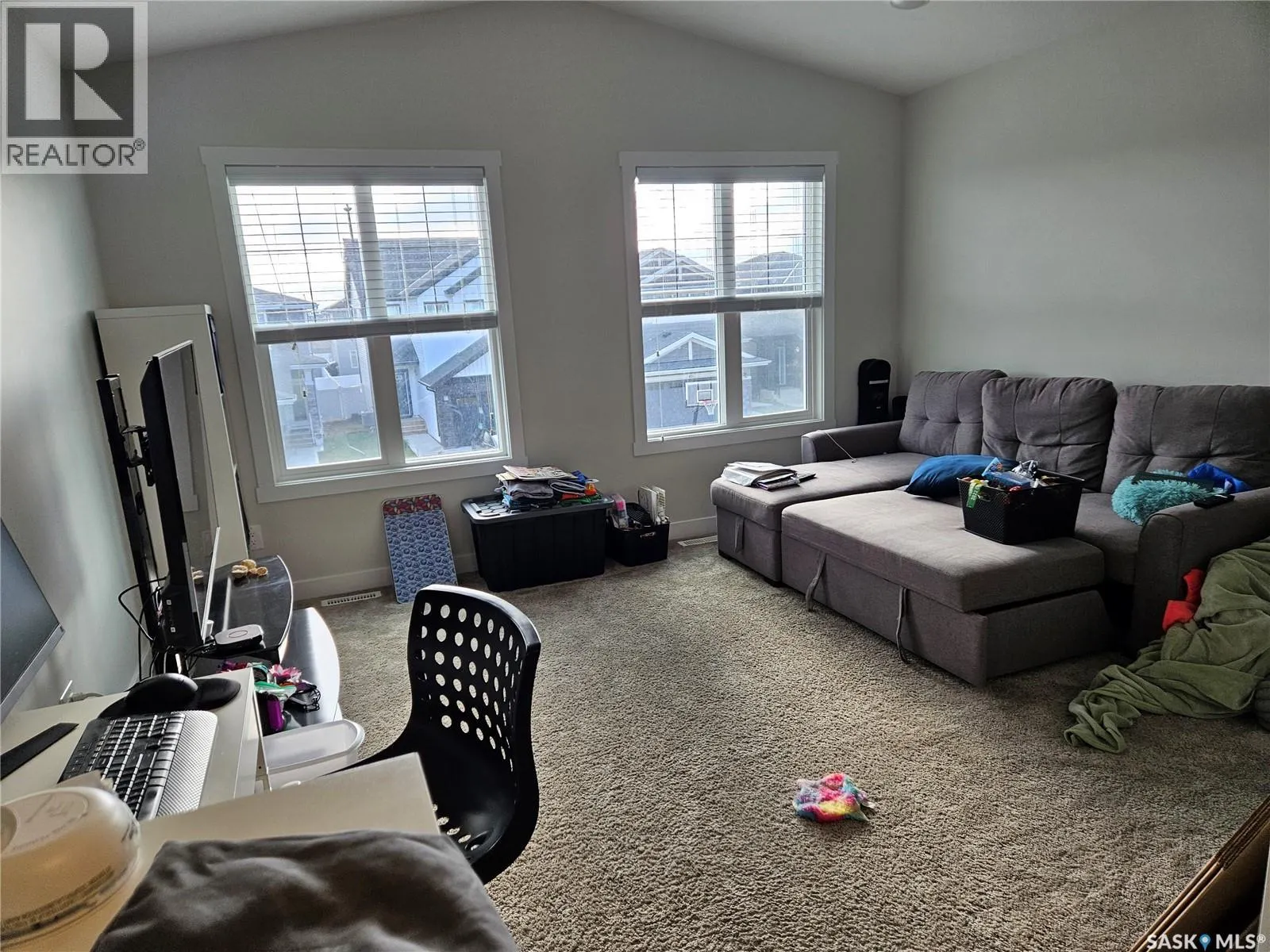 451 McFaull CRESCENT