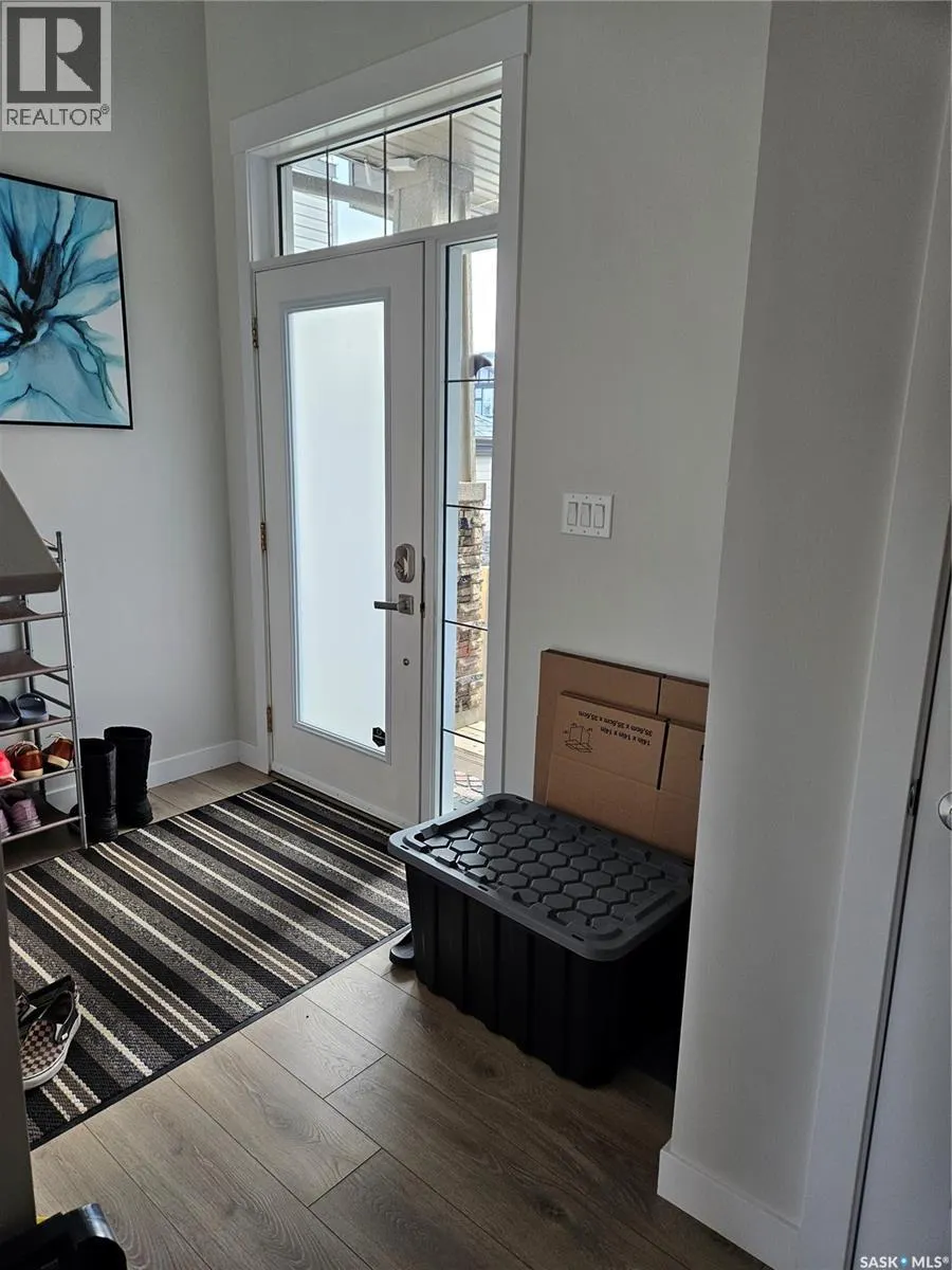 451 McFaull CRESCENT