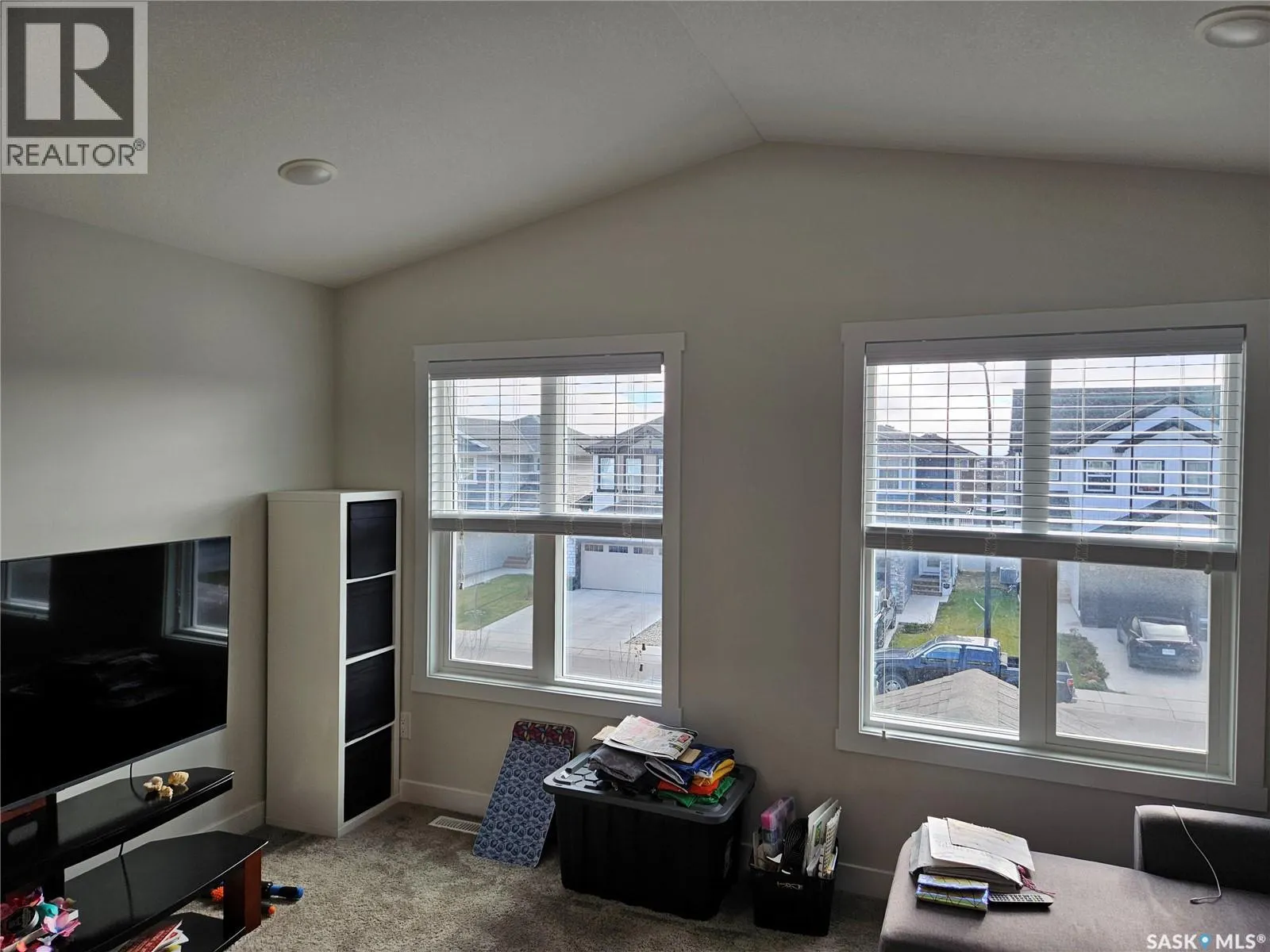 451 McFaull CRESCENT