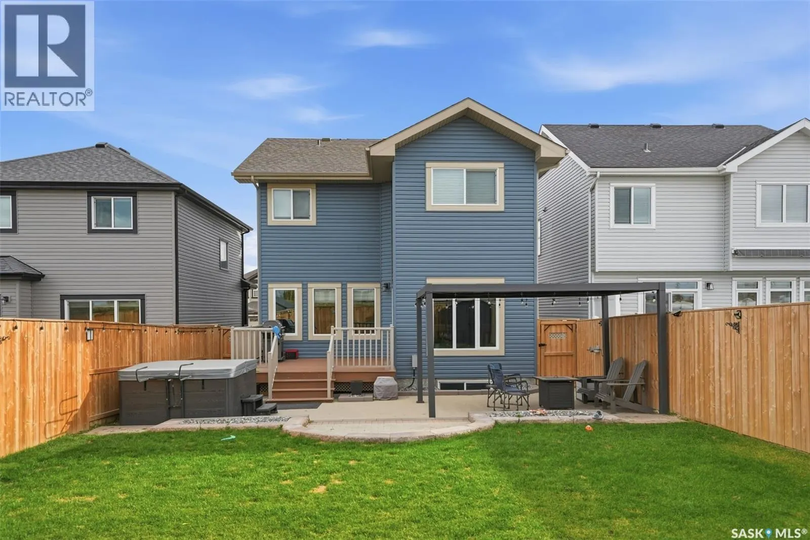 451 McFaull CRESCENT