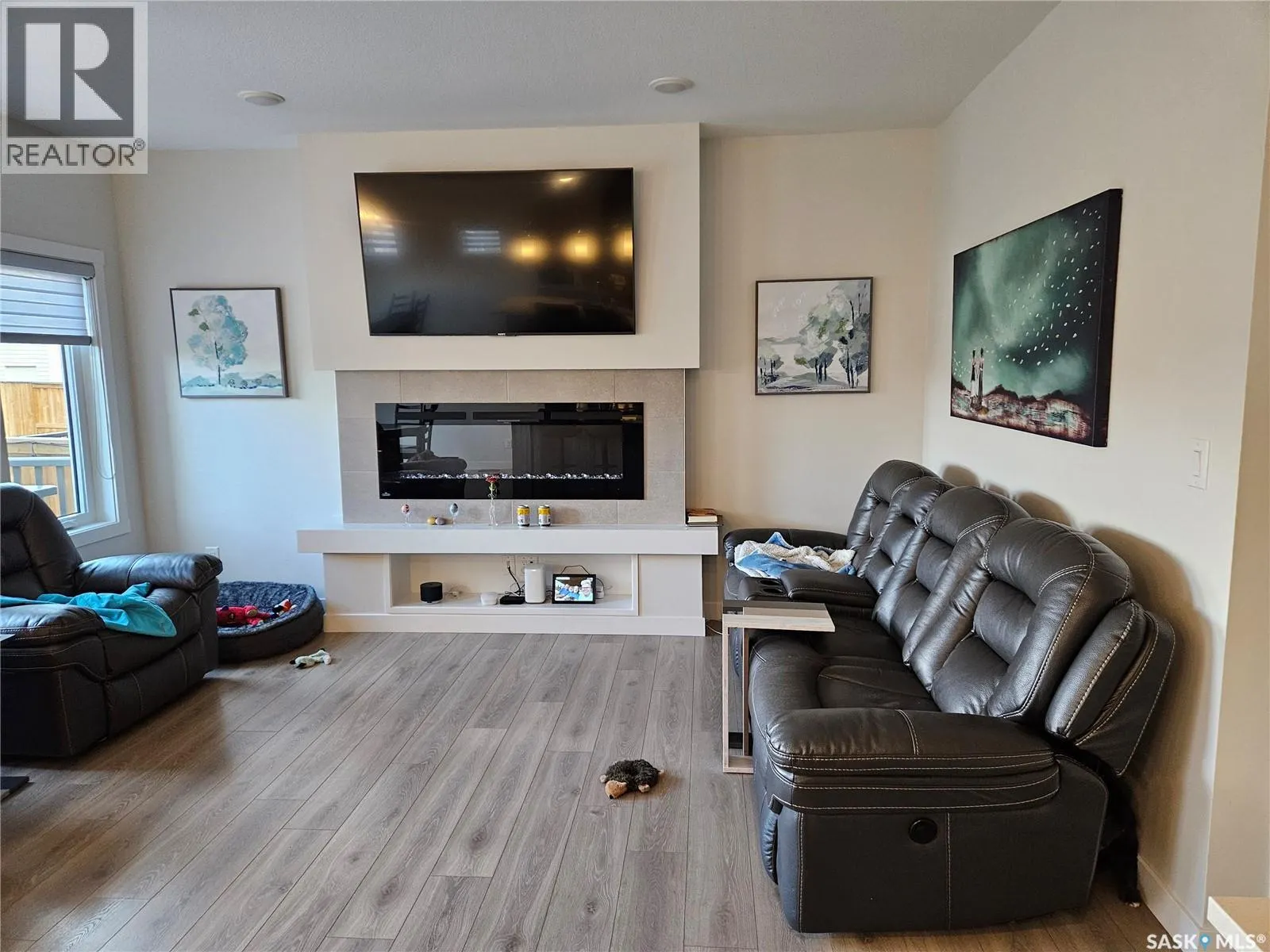 451 McFaull CRESCENT