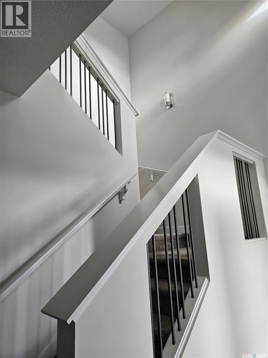 451 McFaull CRESCENT