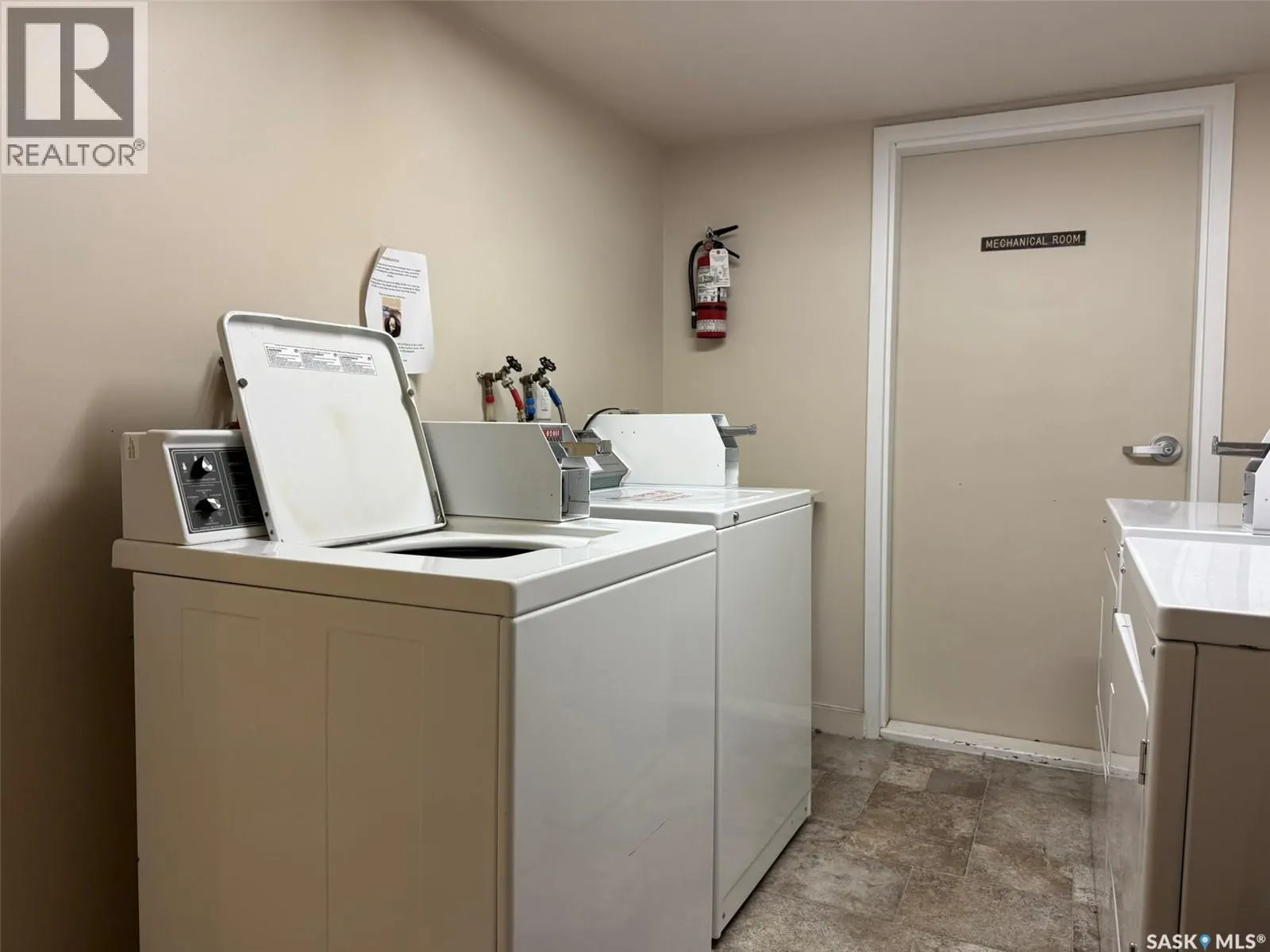 101 1822 Eaglesham AVENUE