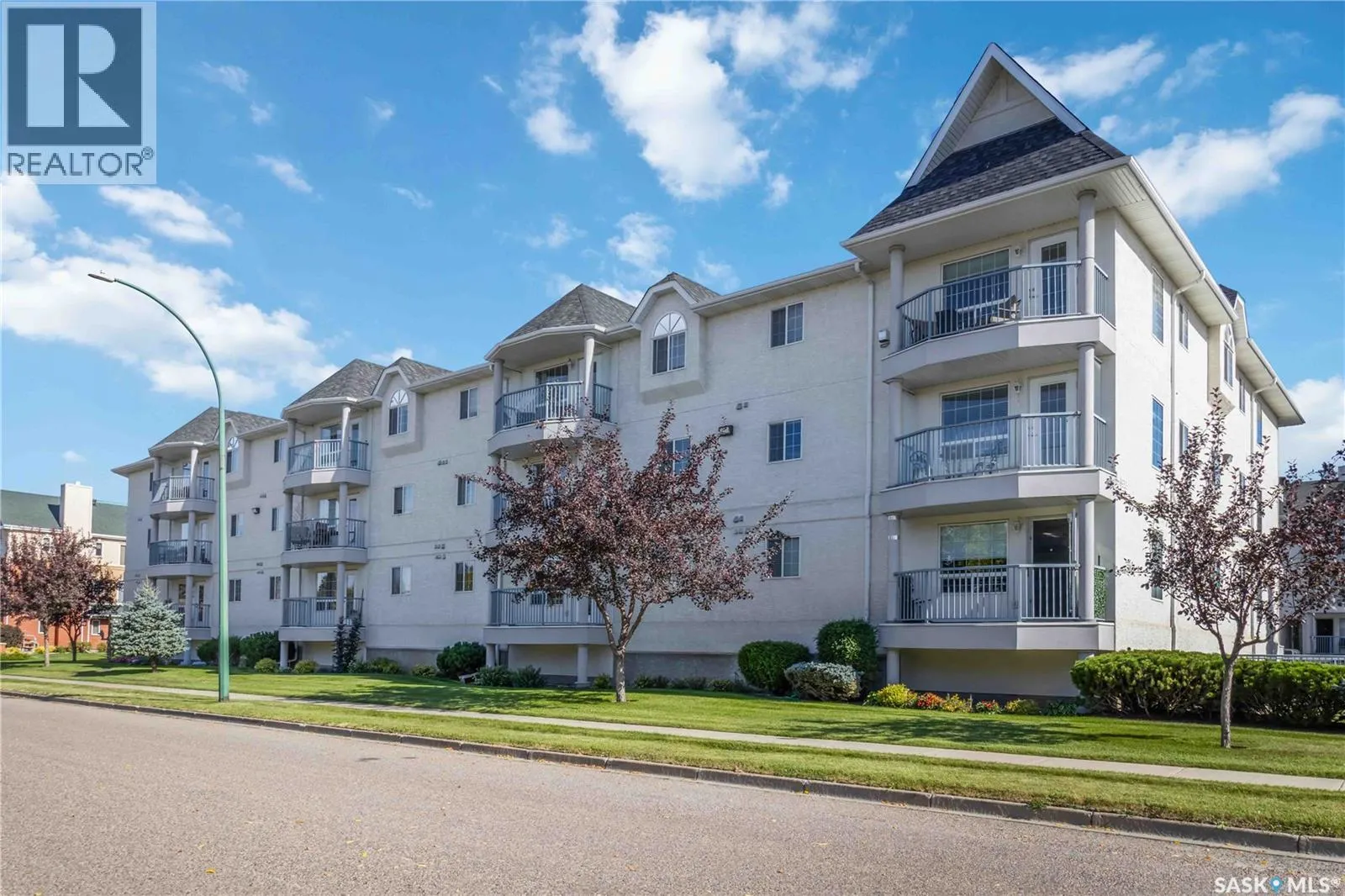 205 930 Heritage VIEW