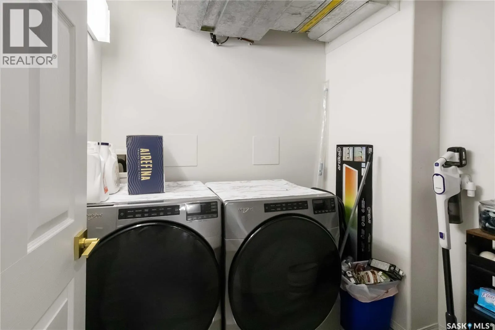 205 930 Heritage VIEW