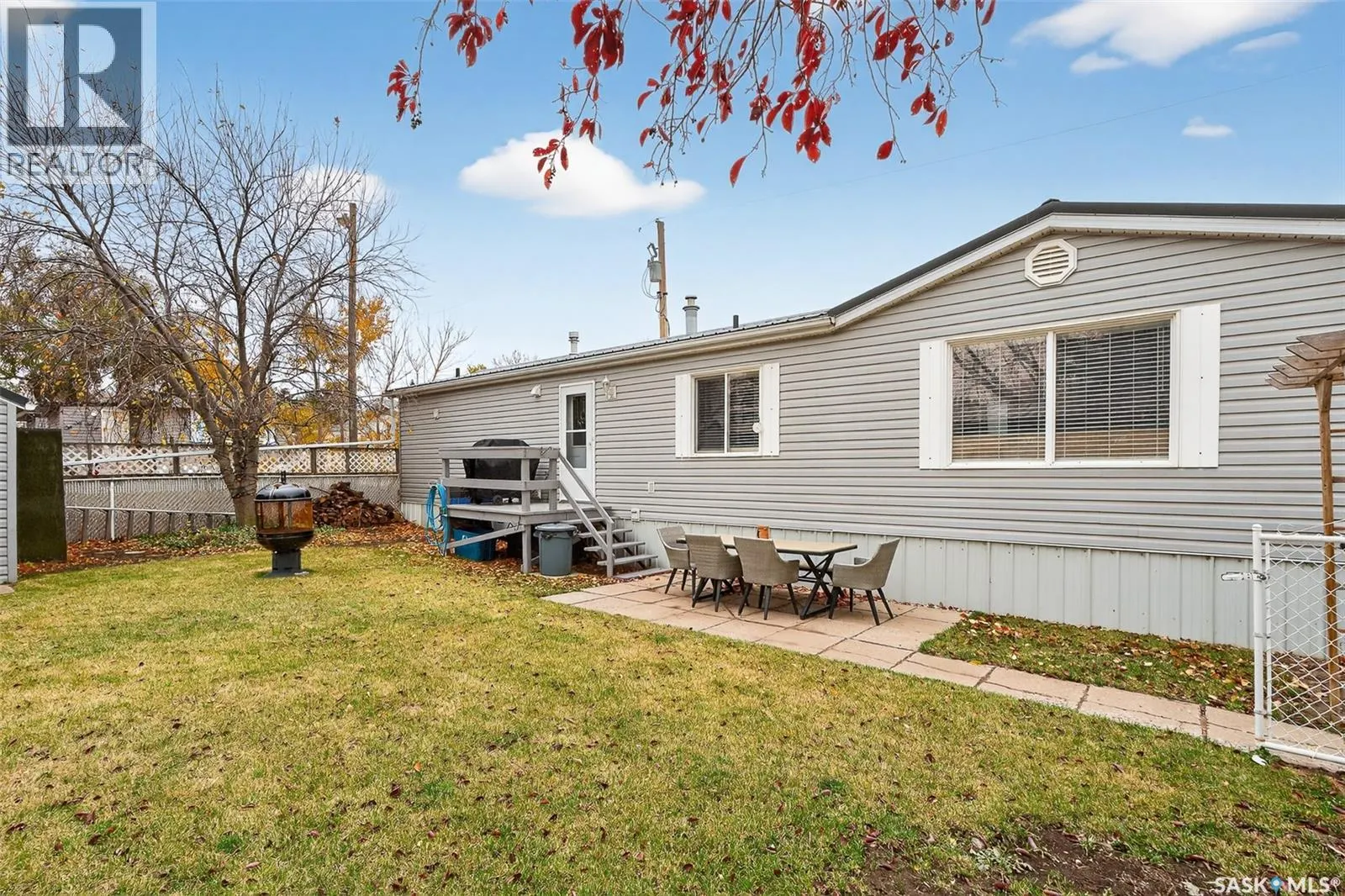 F5 1295 9th AVENUE NE