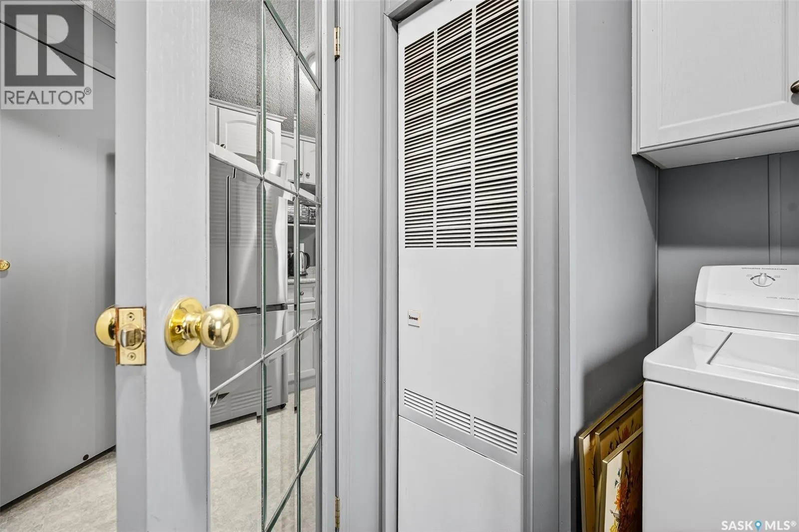 F5 1295 9th AVENUE NE