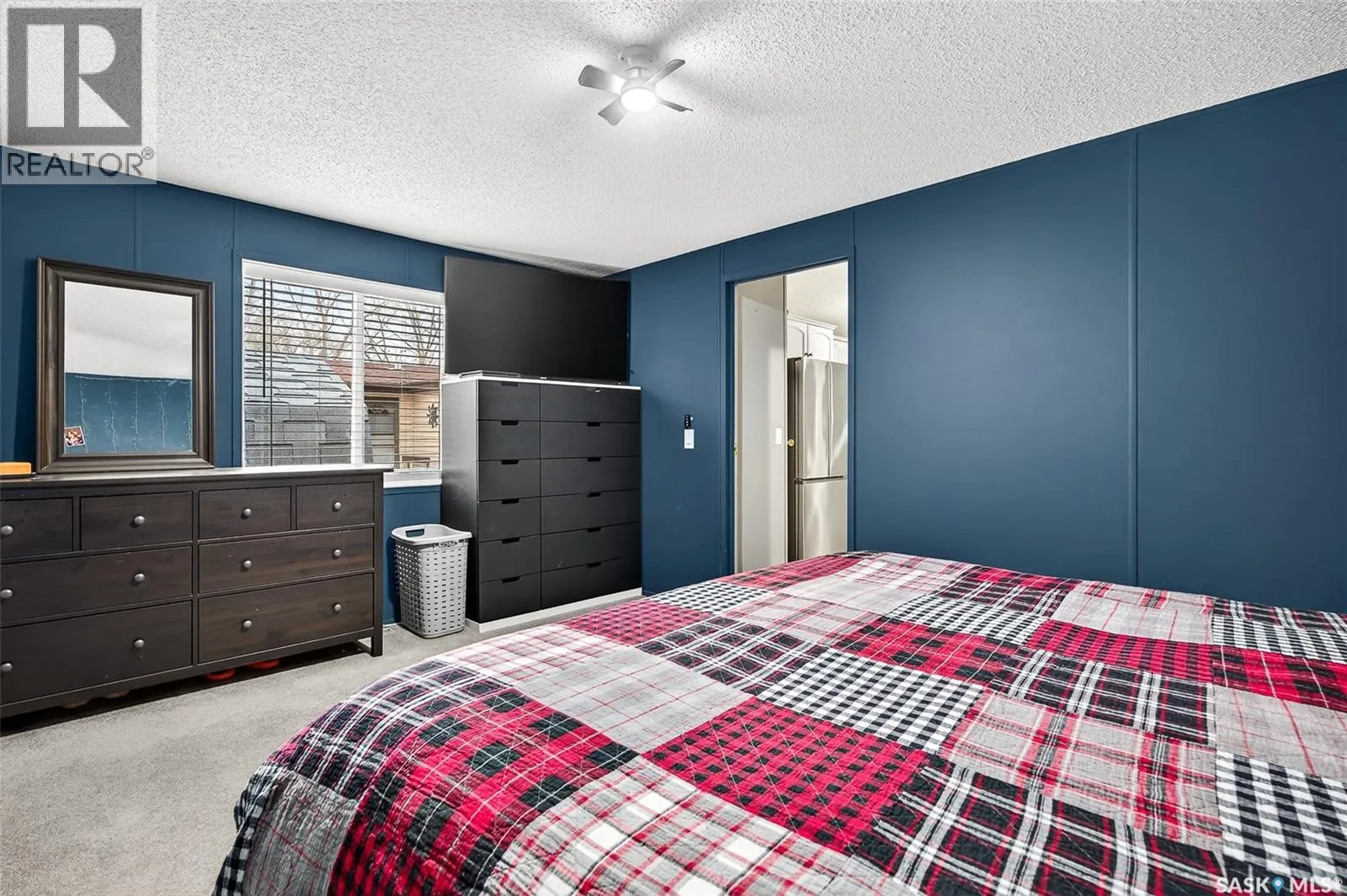 F5 1295 9th AVENUE NE