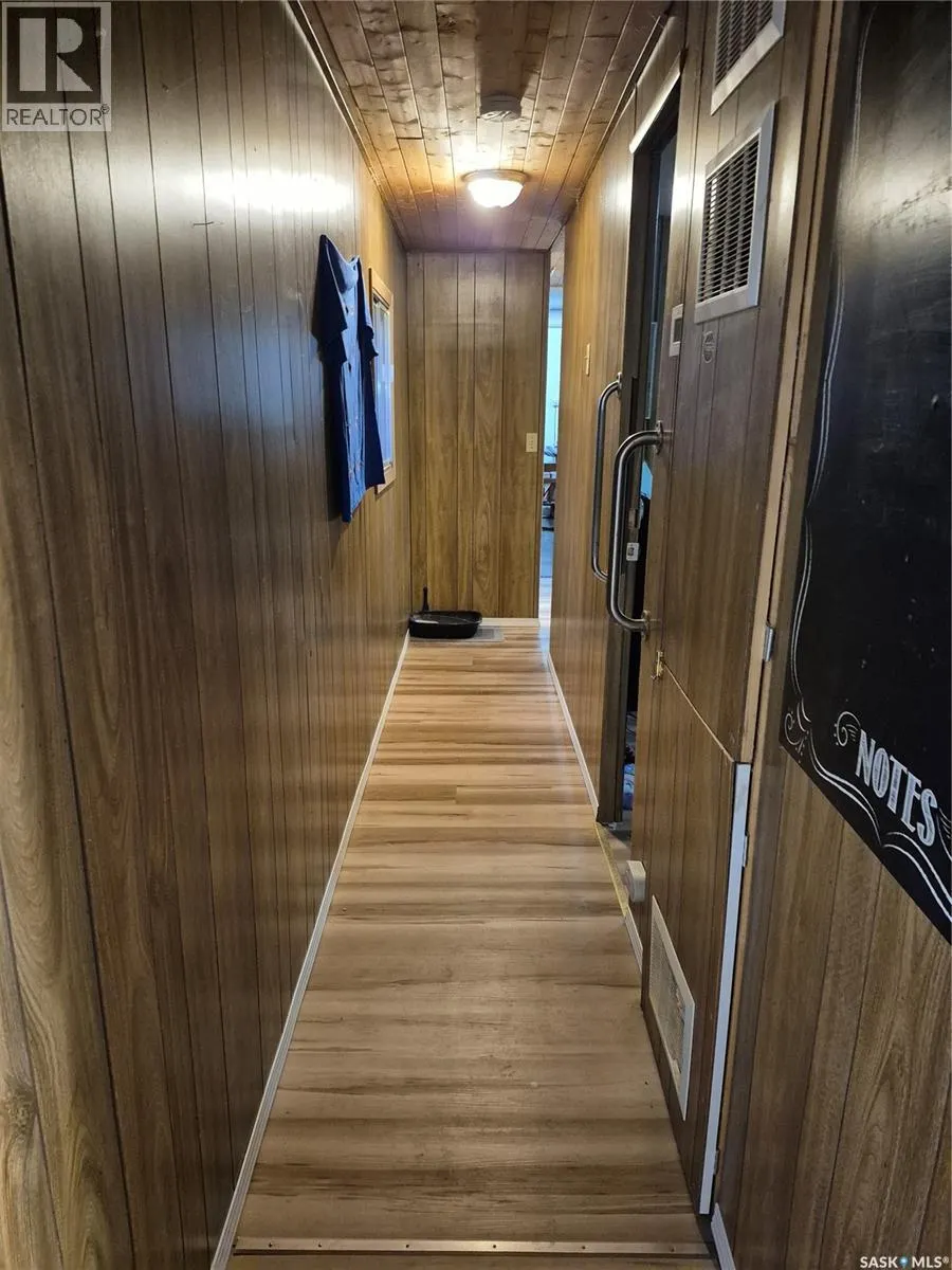 804 Railway AVENUE N