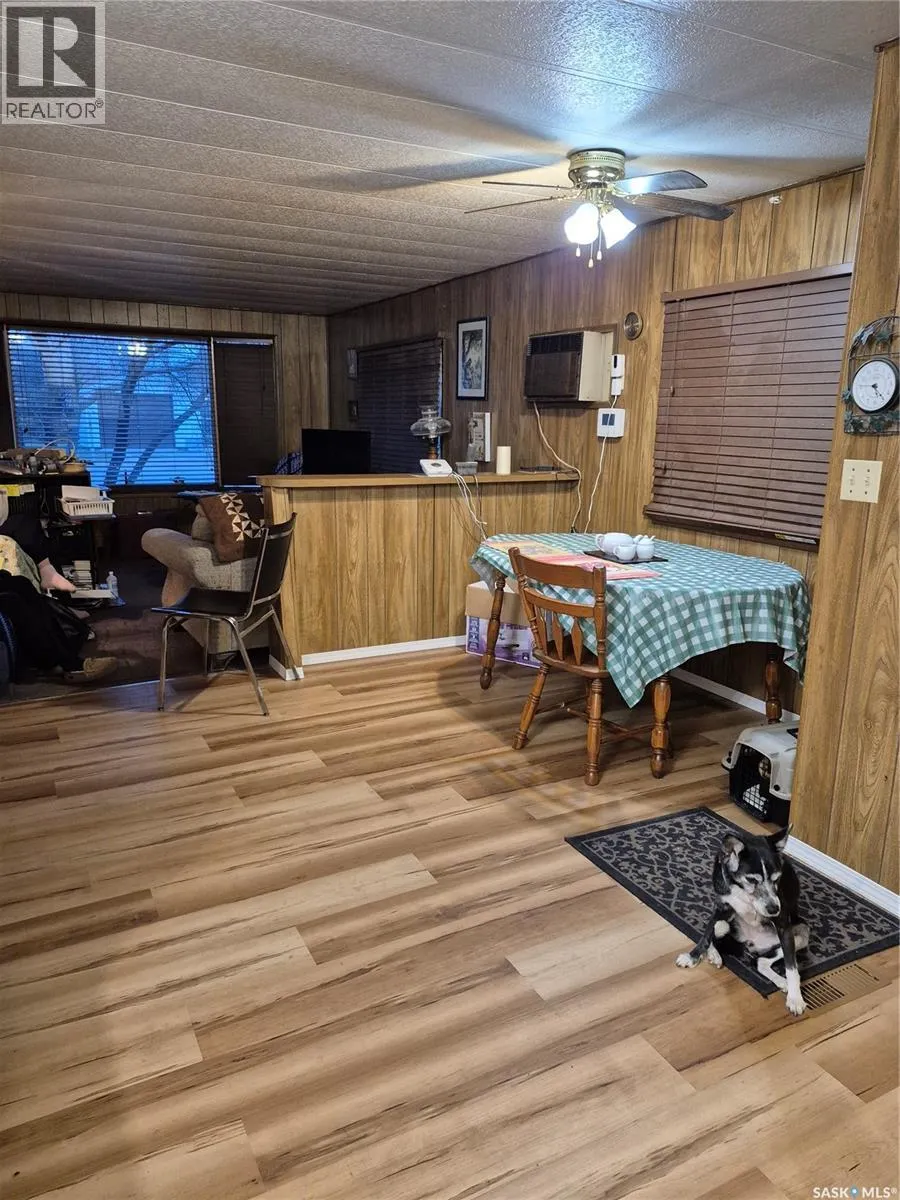 804 Railway AVENUE N