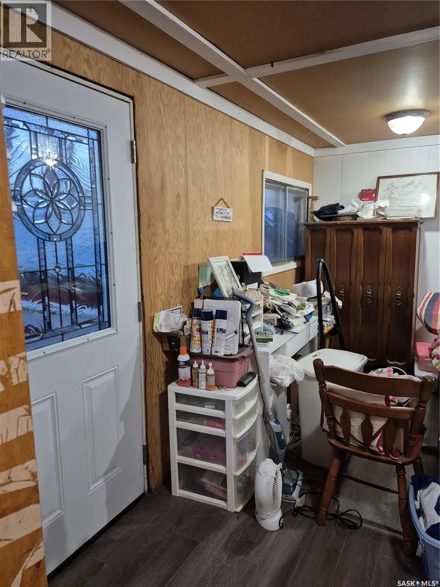 804 Railway AVENUE N