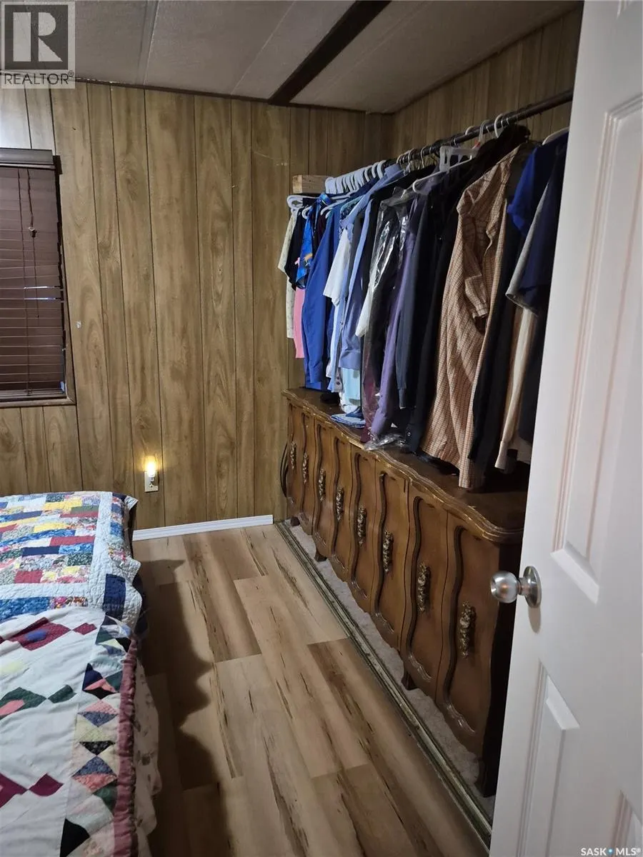 804 Railway AVENUE N