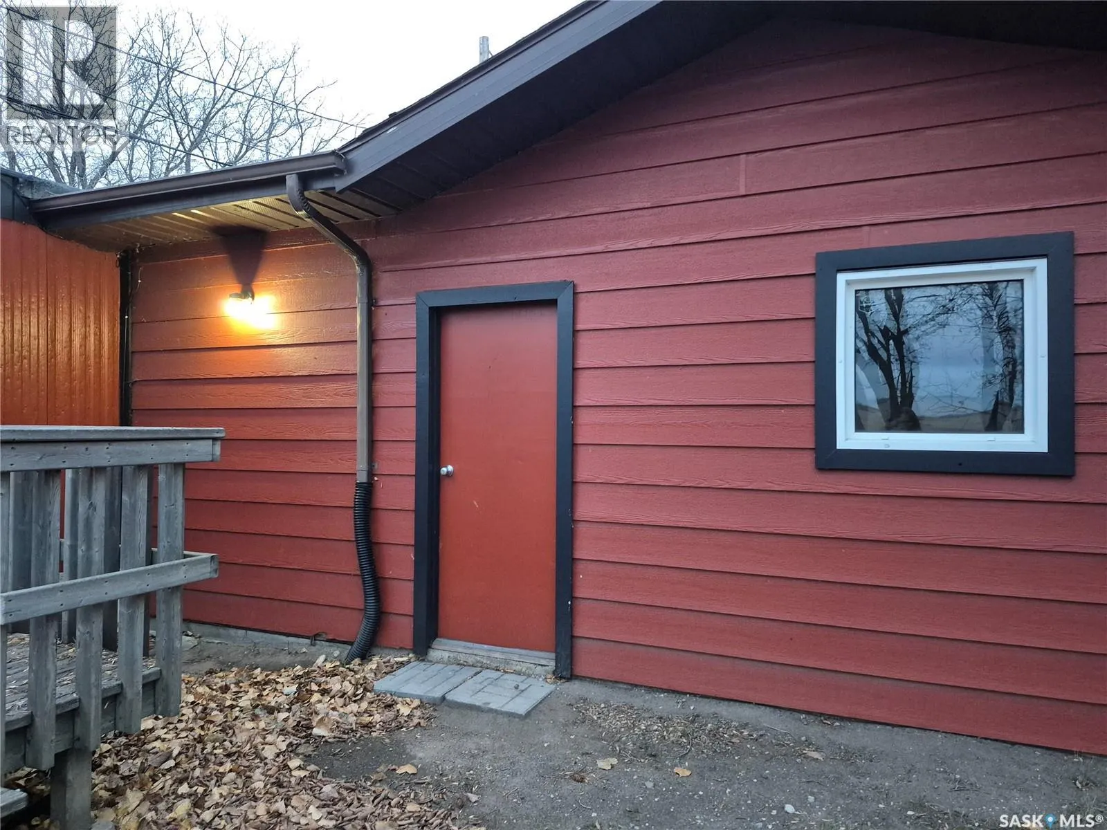 804 Railway AVENUE N